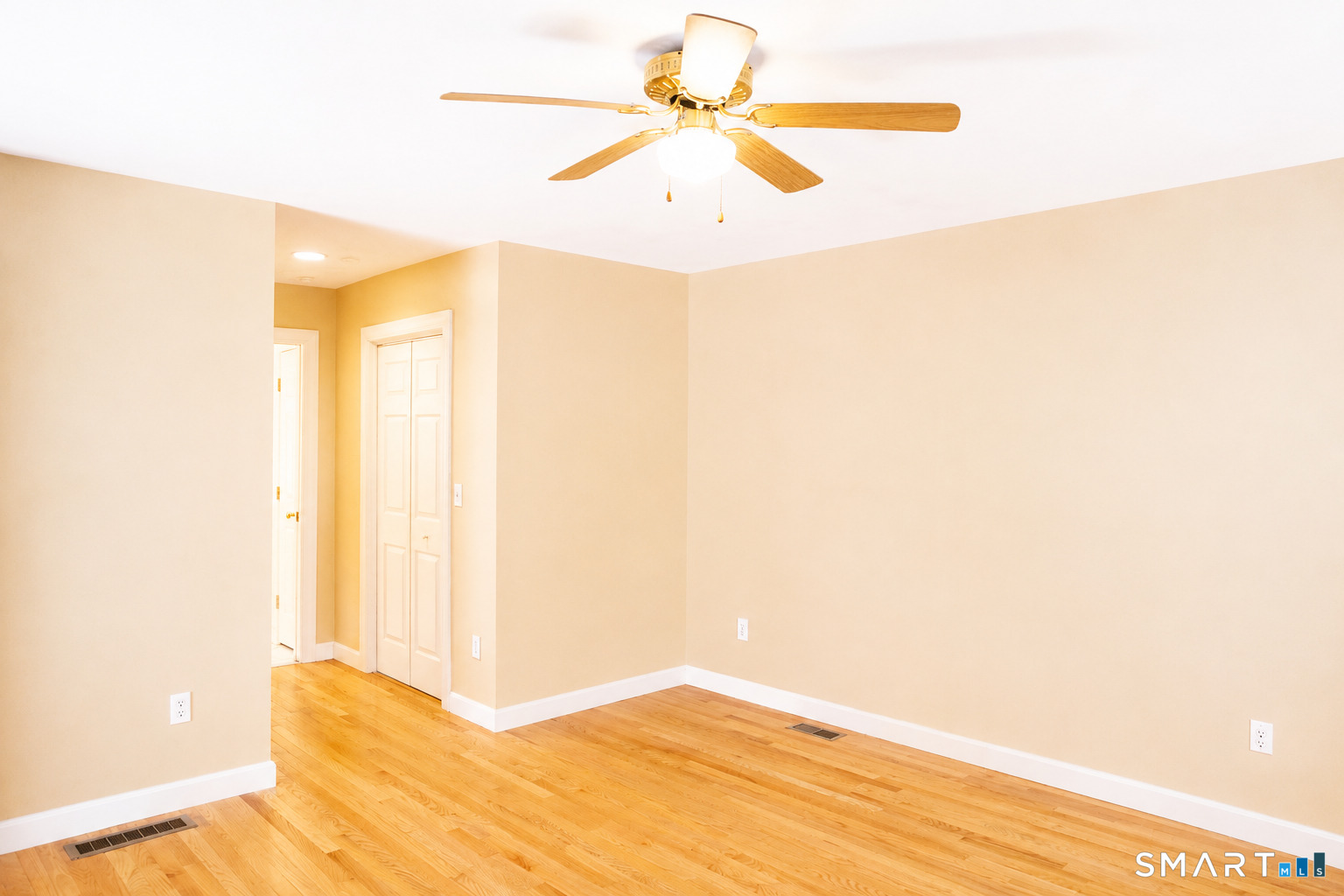 46 Washington Drive photo 15