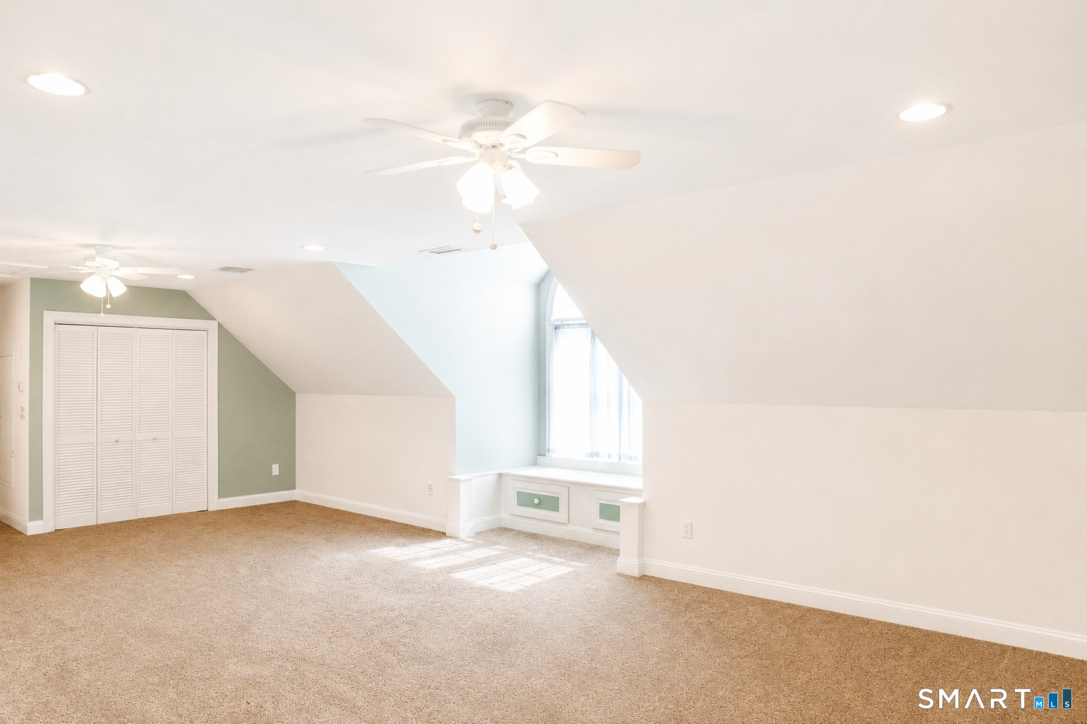 46 Washington Drive photo 27