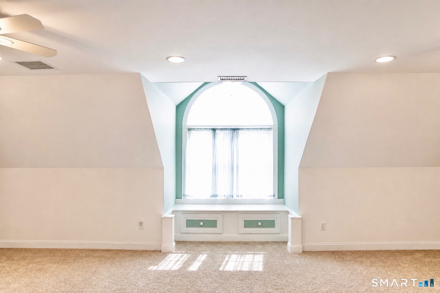 46 Washington Drive photo 29