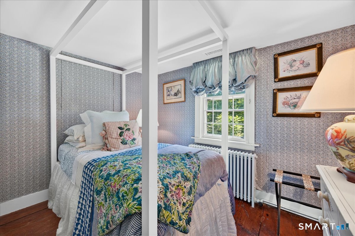 25 Johnny Cake Hill Road photo 32