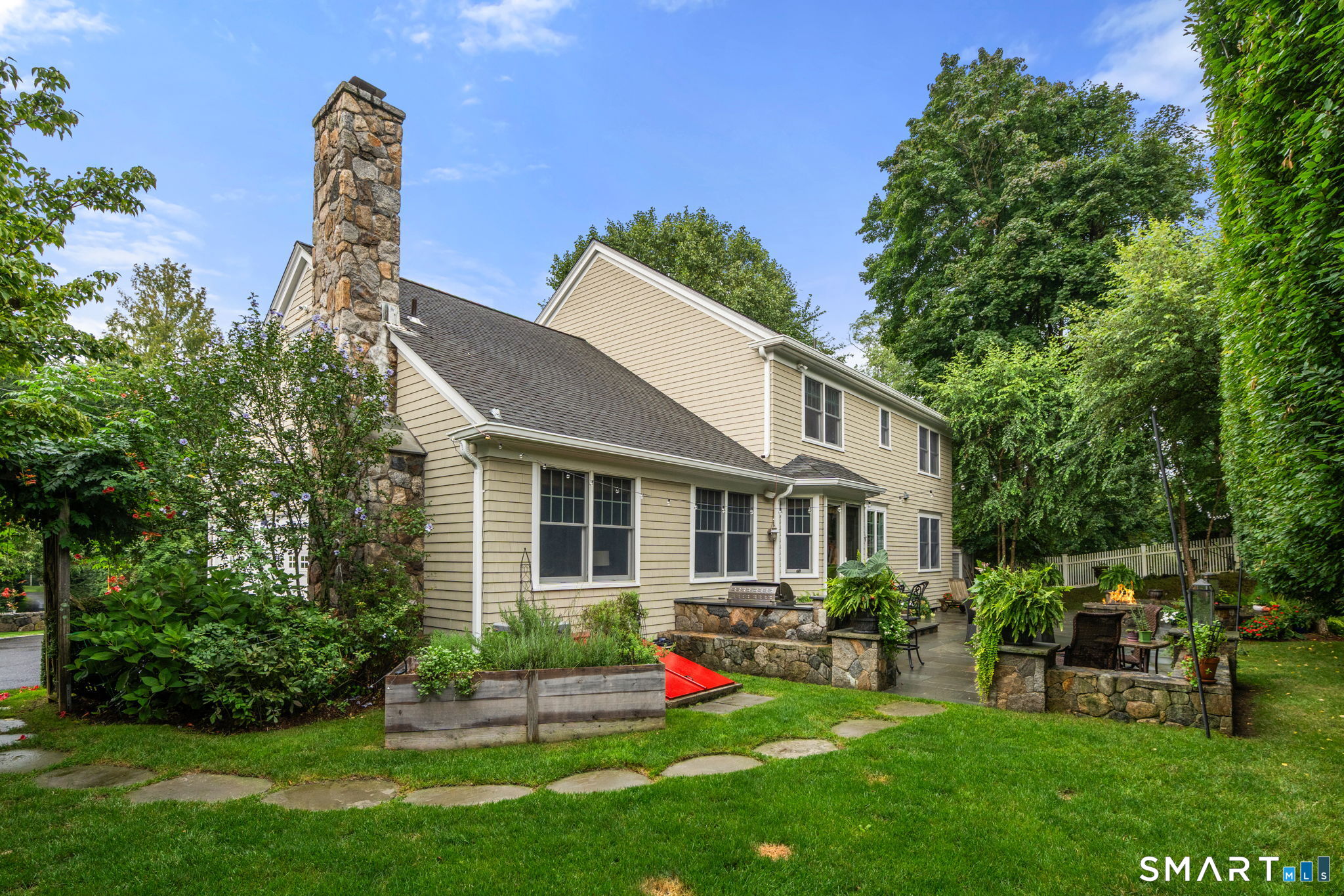 235 Silvermine Avenue photo 35