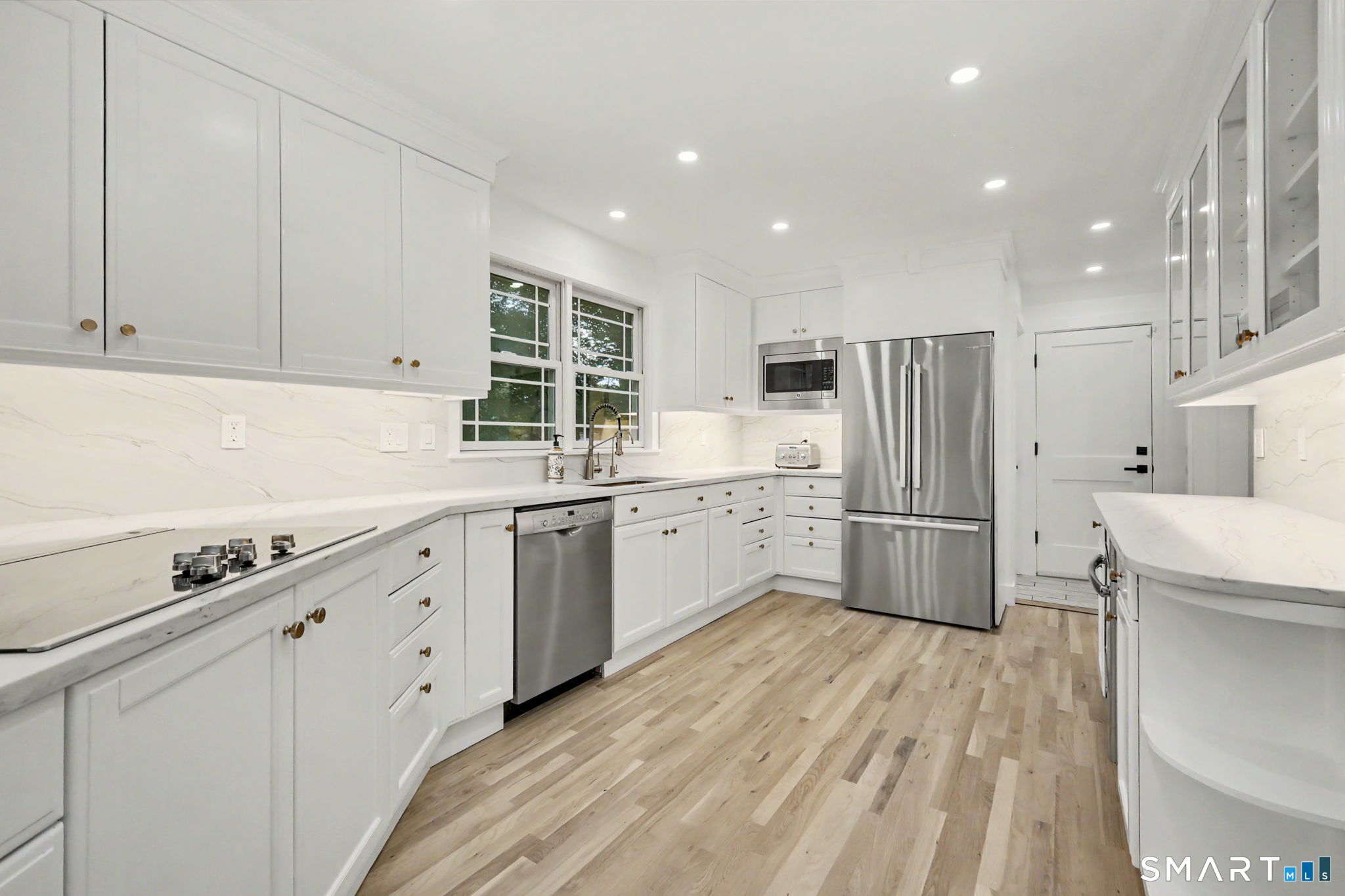 158 Steep Hill Road photo 9