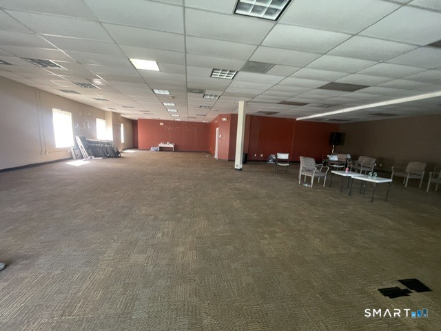 593 Farmington Avenue photo 12