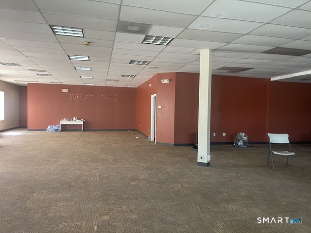 593 Farmington Avenue photo 11