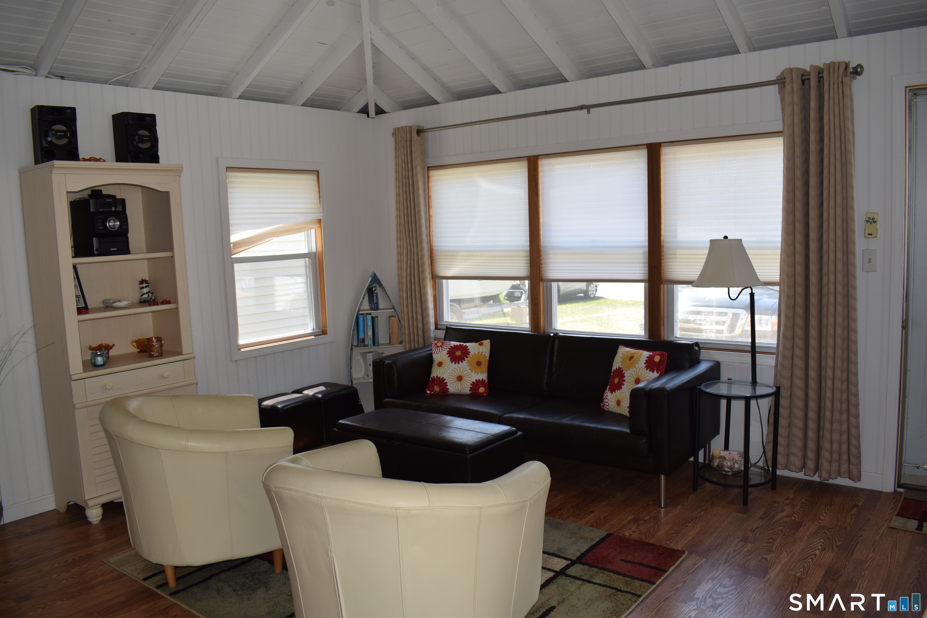 10 Hartford Avenue photo 21