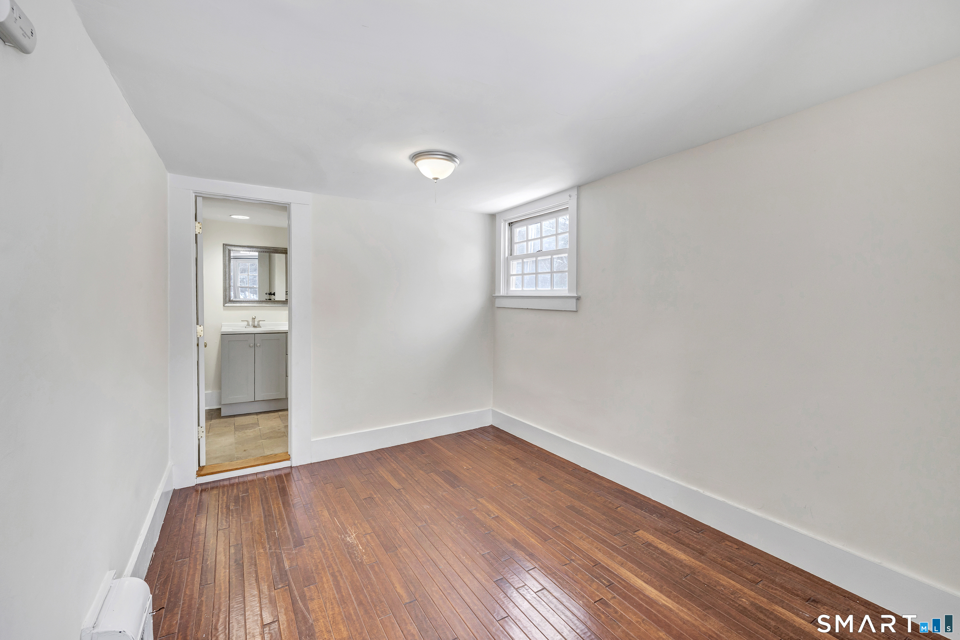 274 Lyons Plain Road photo 16