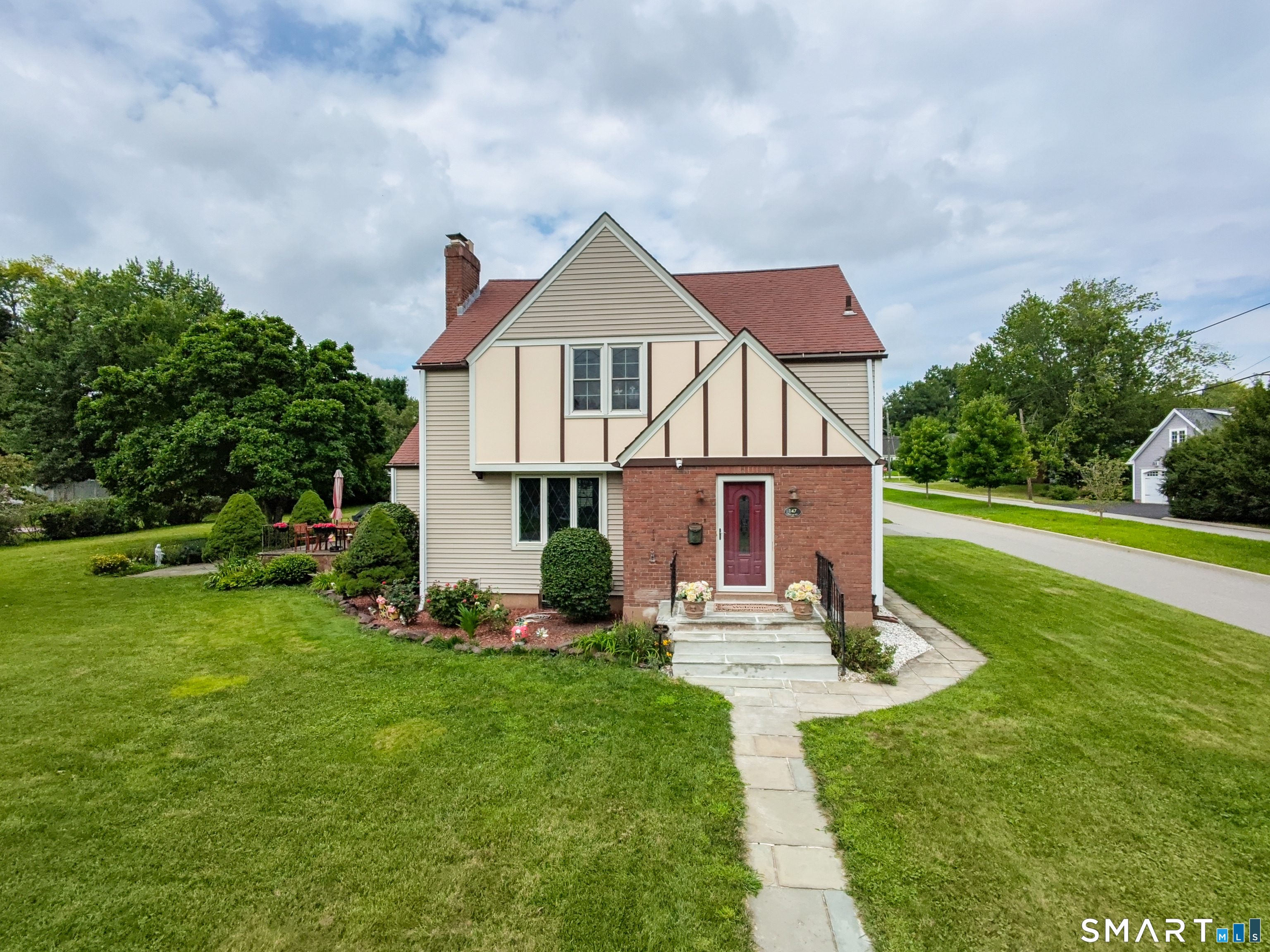 1st image of 147 Old Ml Rd, Middletown, CT 06457 | MLS# 24203125