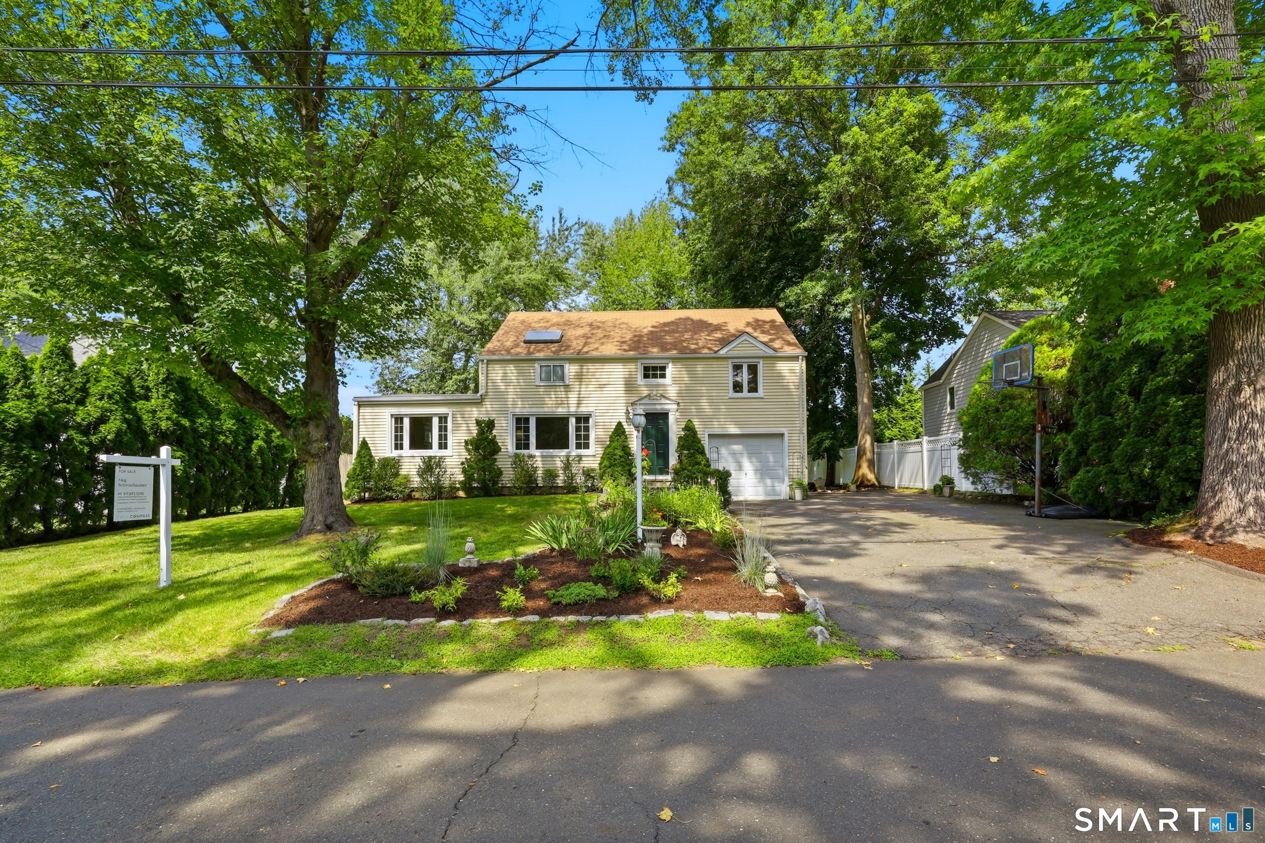 29 Lynn Court, Darien, Connecticut photo 1