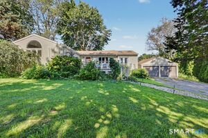 52 West, Shelton