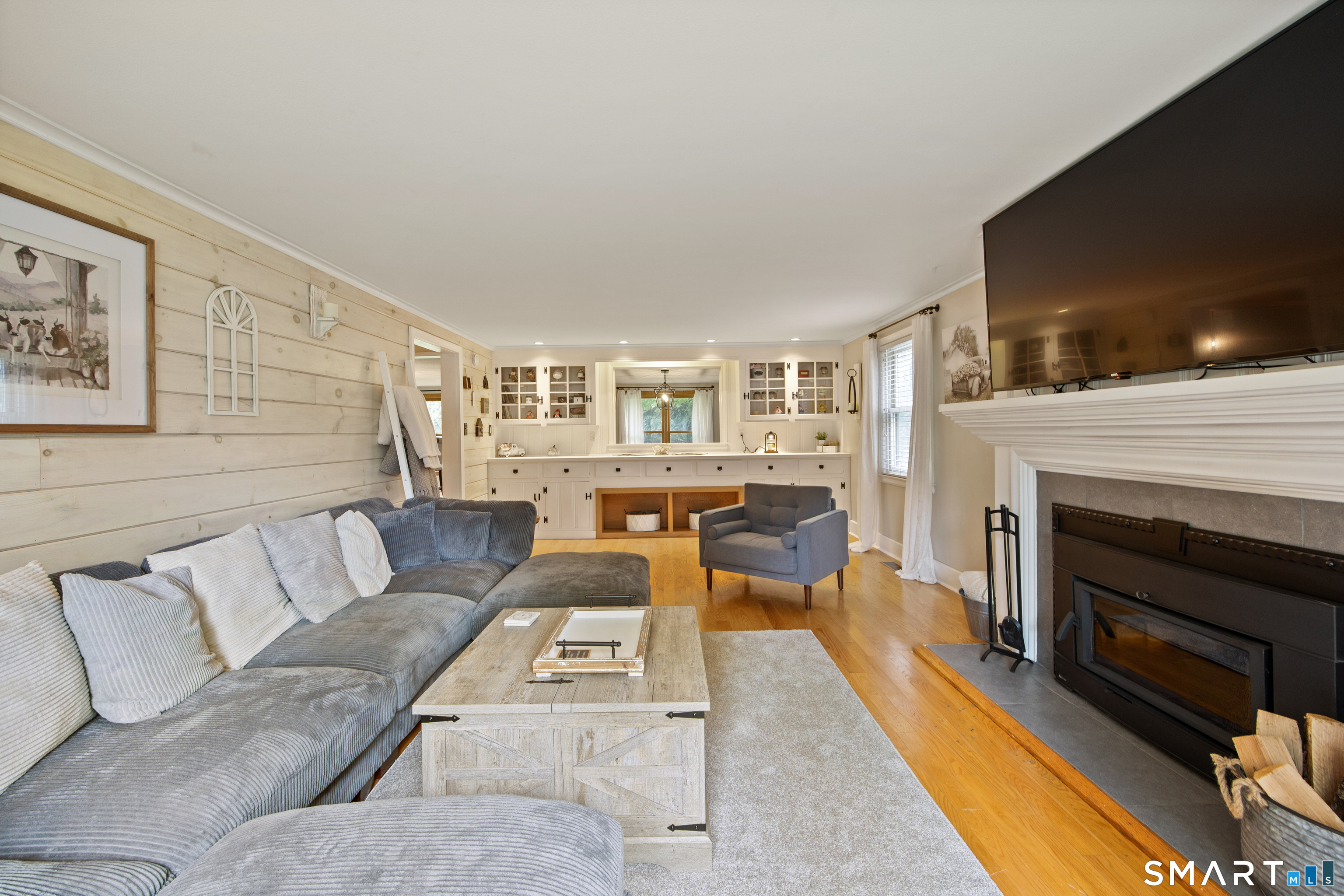 347 Matthews Street photo 12