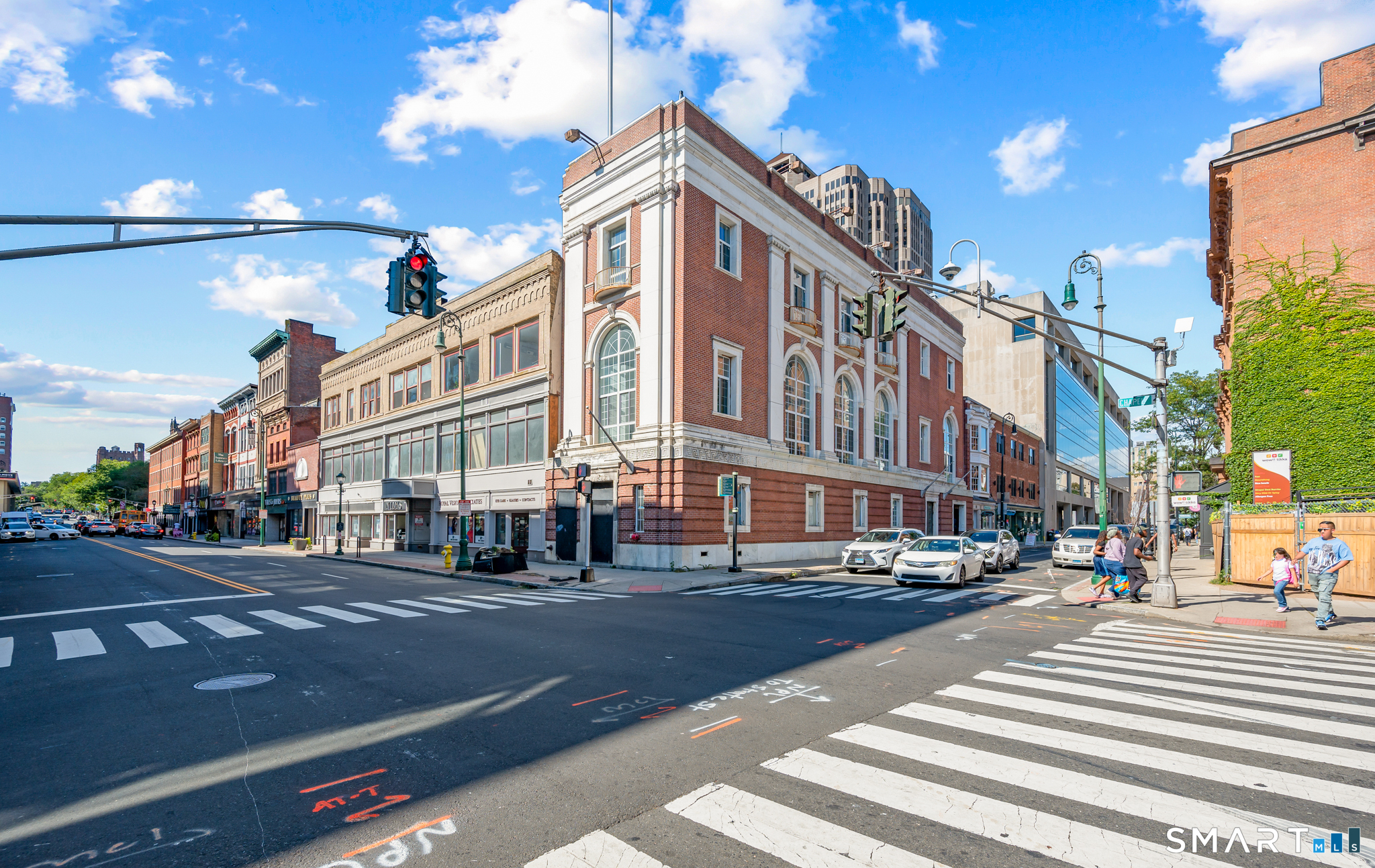 809 Chapel Street