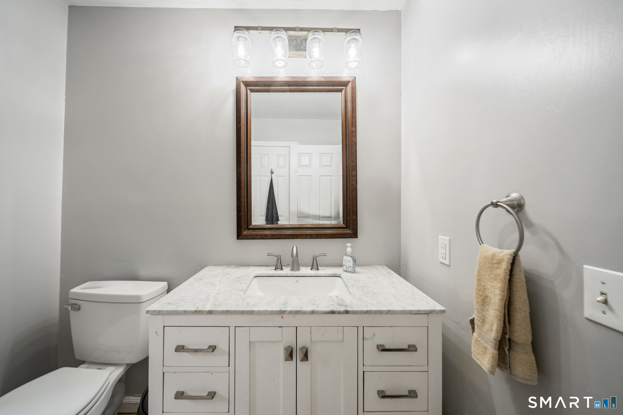 189 Flanders Road photo 16