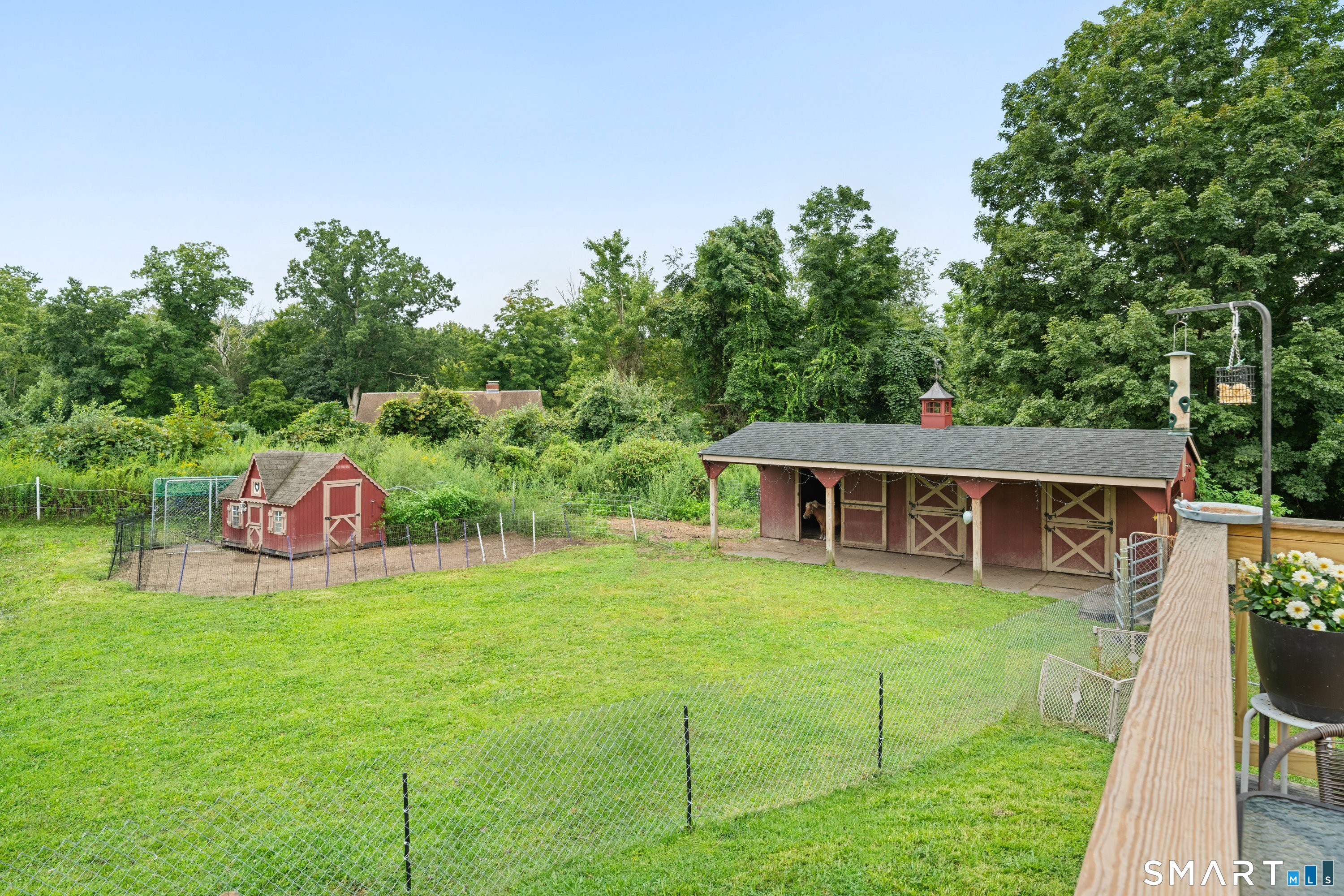 8 Meadow Drive photo 28
