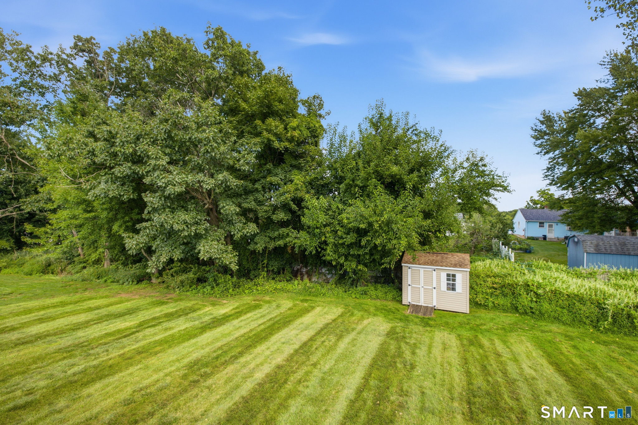 87 Abbey Lane photo 37