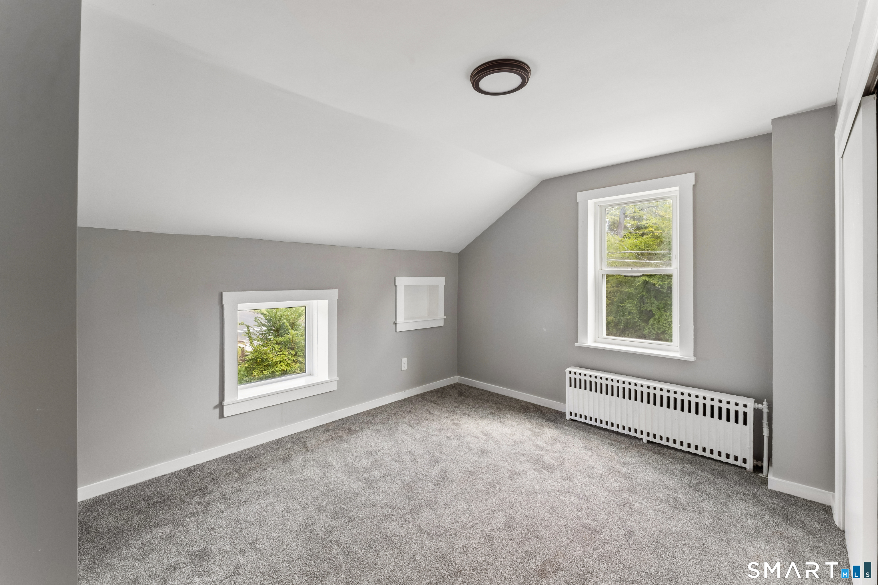 10 Center Street photo 21