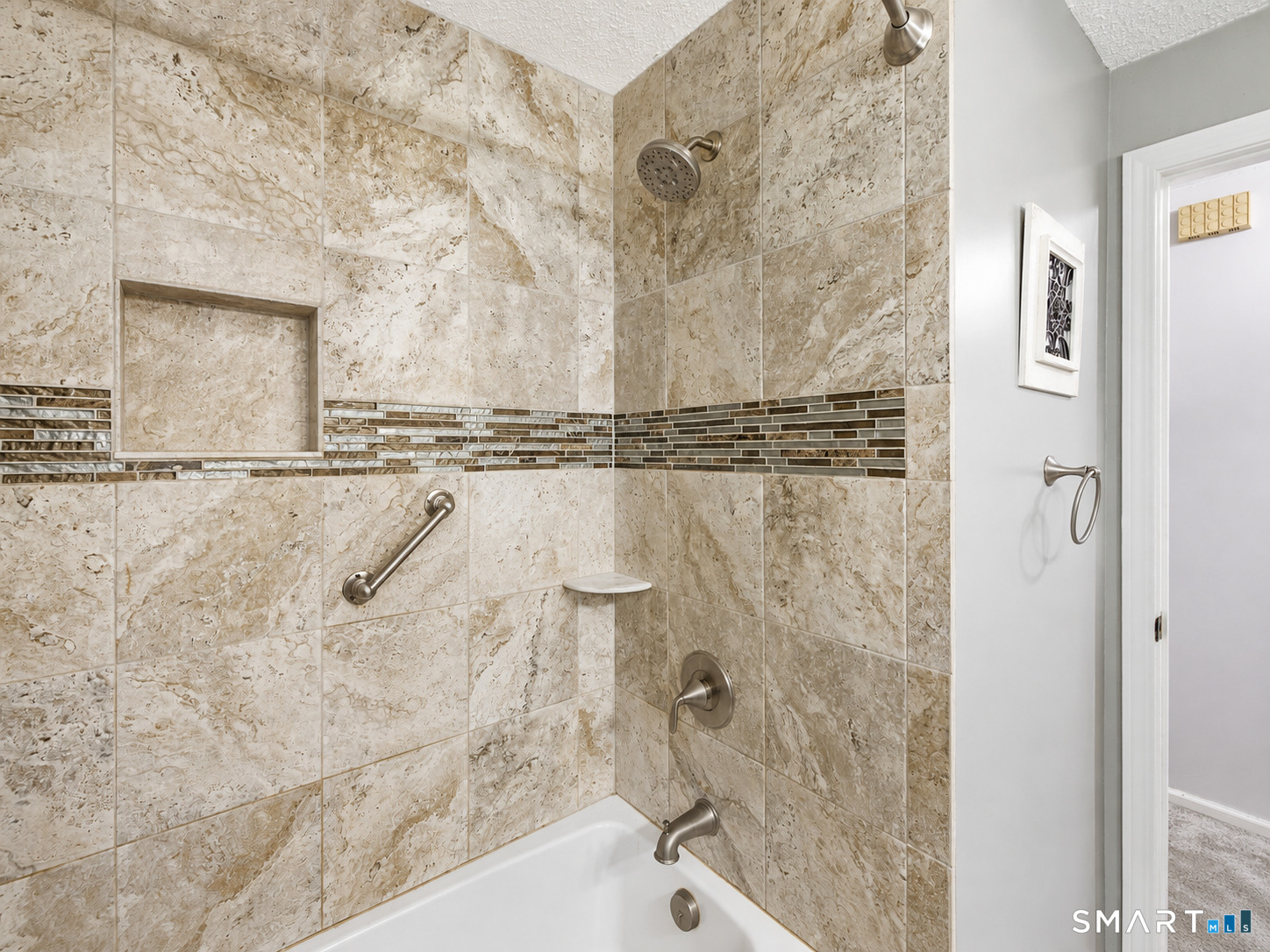 87 Abbey Lane photo 14