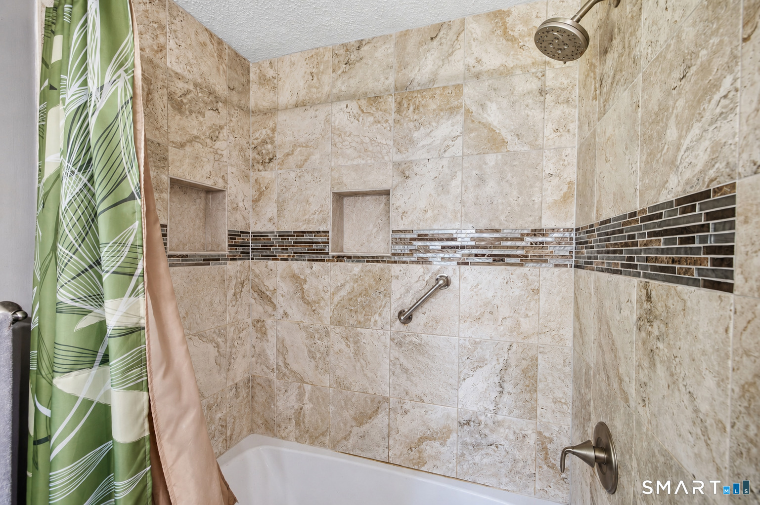 87 Abbey Lane photo 15