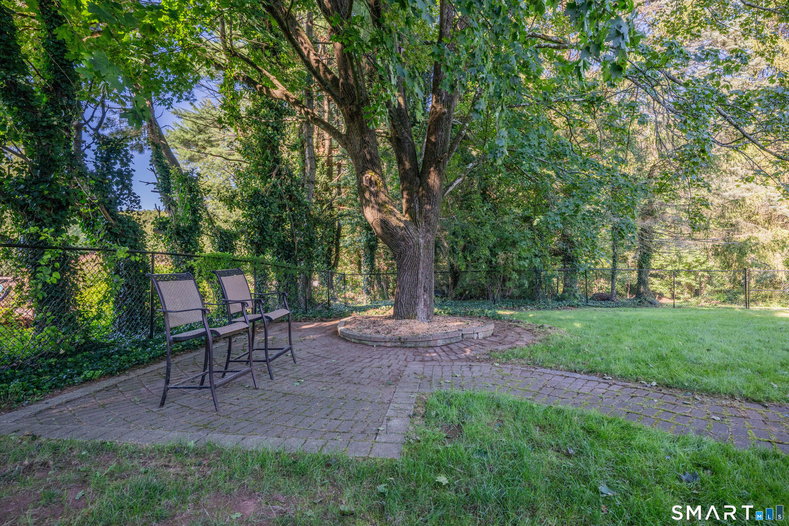 30 Willow Dale Drive photo 27