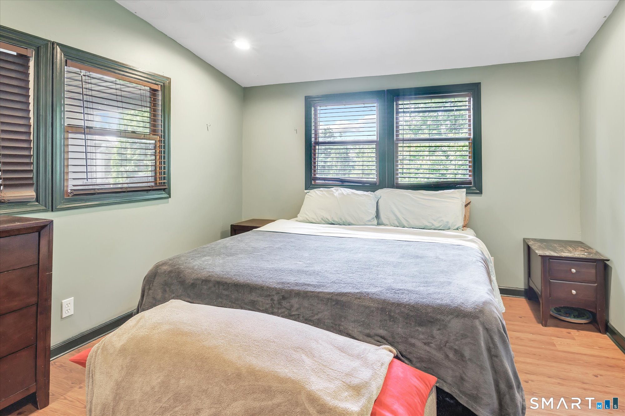 12 Crestwood Road photo 13