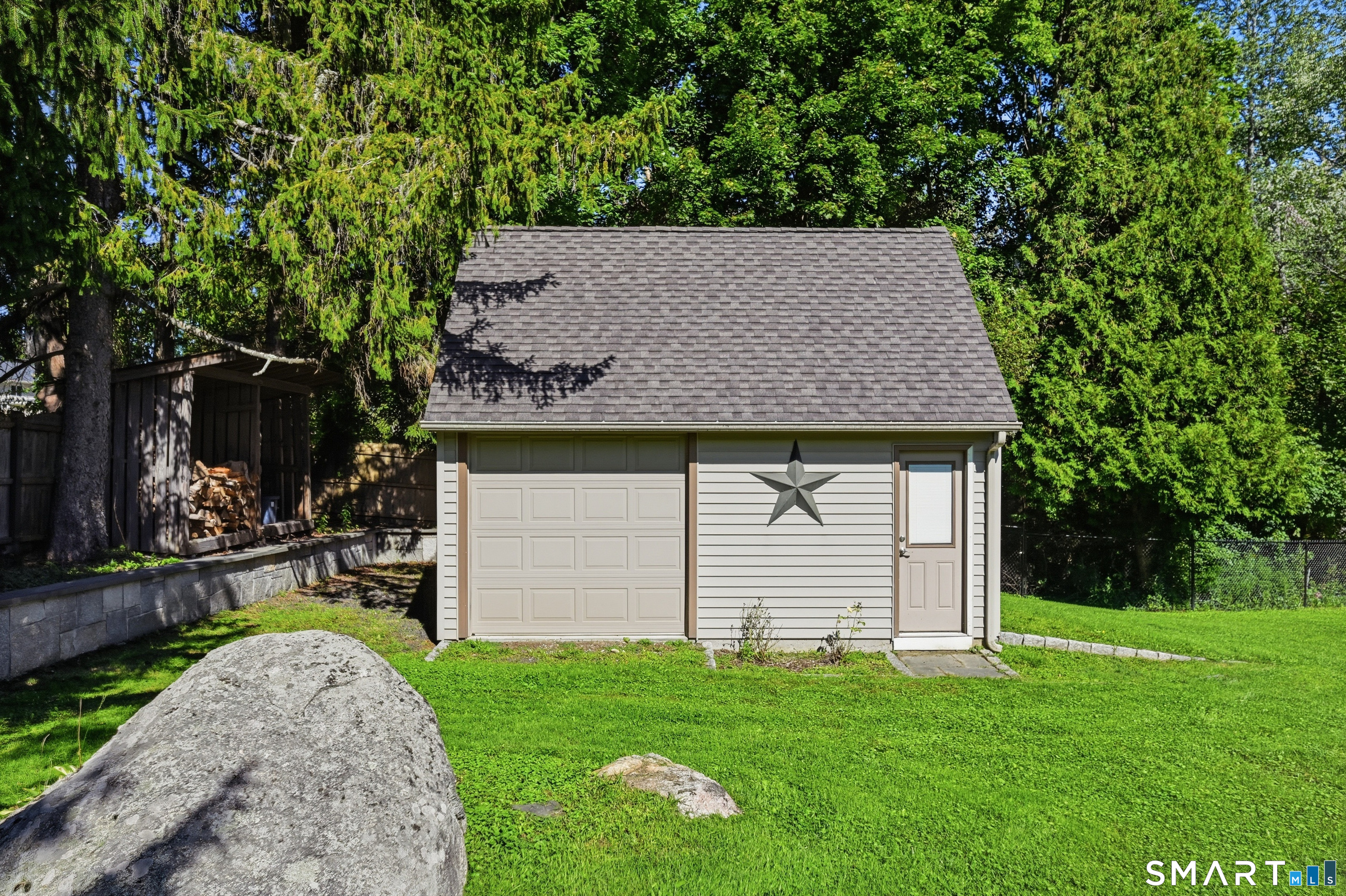 2 Sunnyside Avenue photo 32