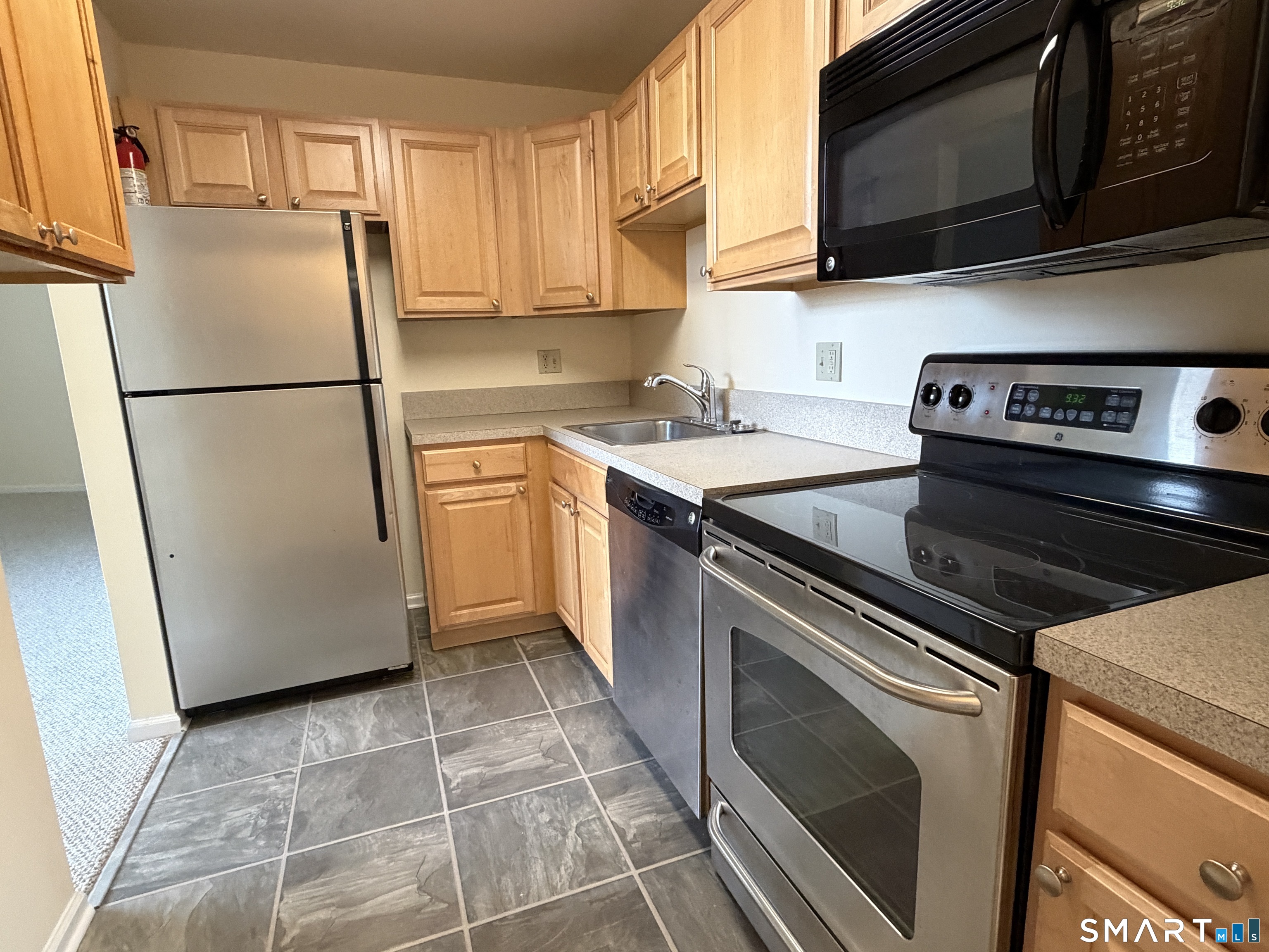 25 Grand Street, Norwalk, Connecticut photo 4