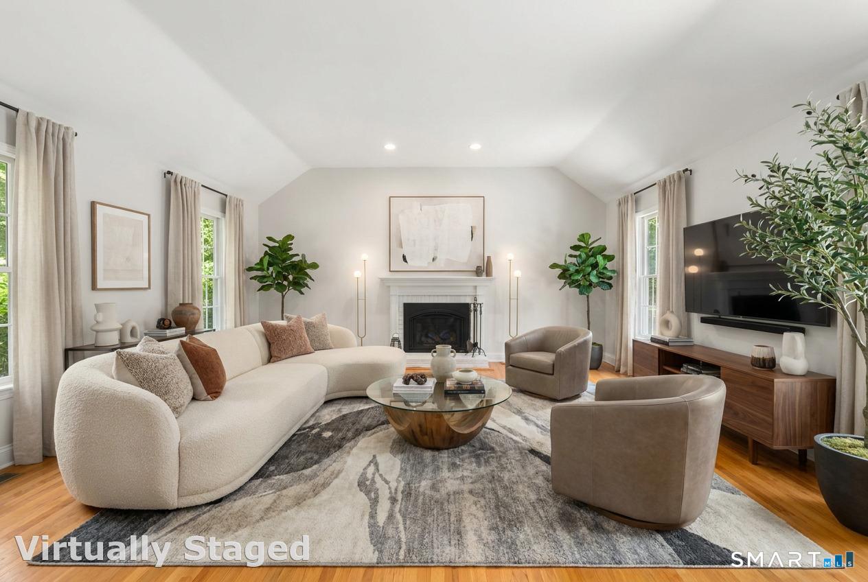 Photo 2 of Single family home for sale at 15 Rose Ln, Sandy Hook, CT 06482 | MLS# 24190182 | Listing updated on 2026-09-14
