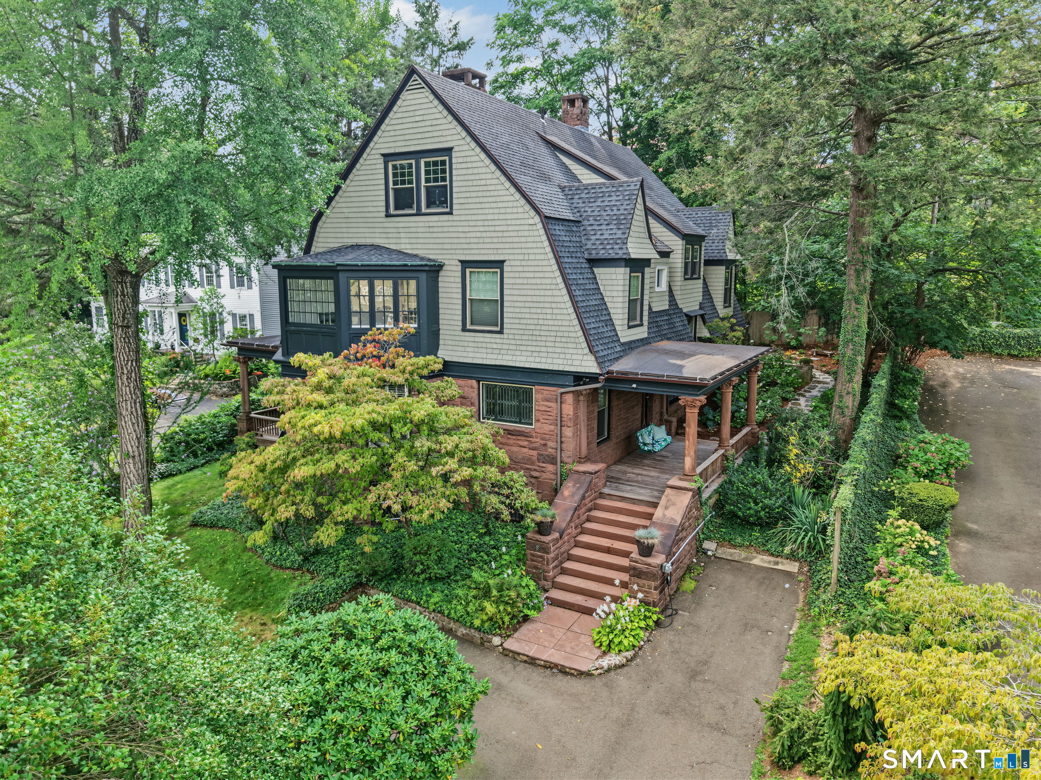 8 Saint Ronan Terrace