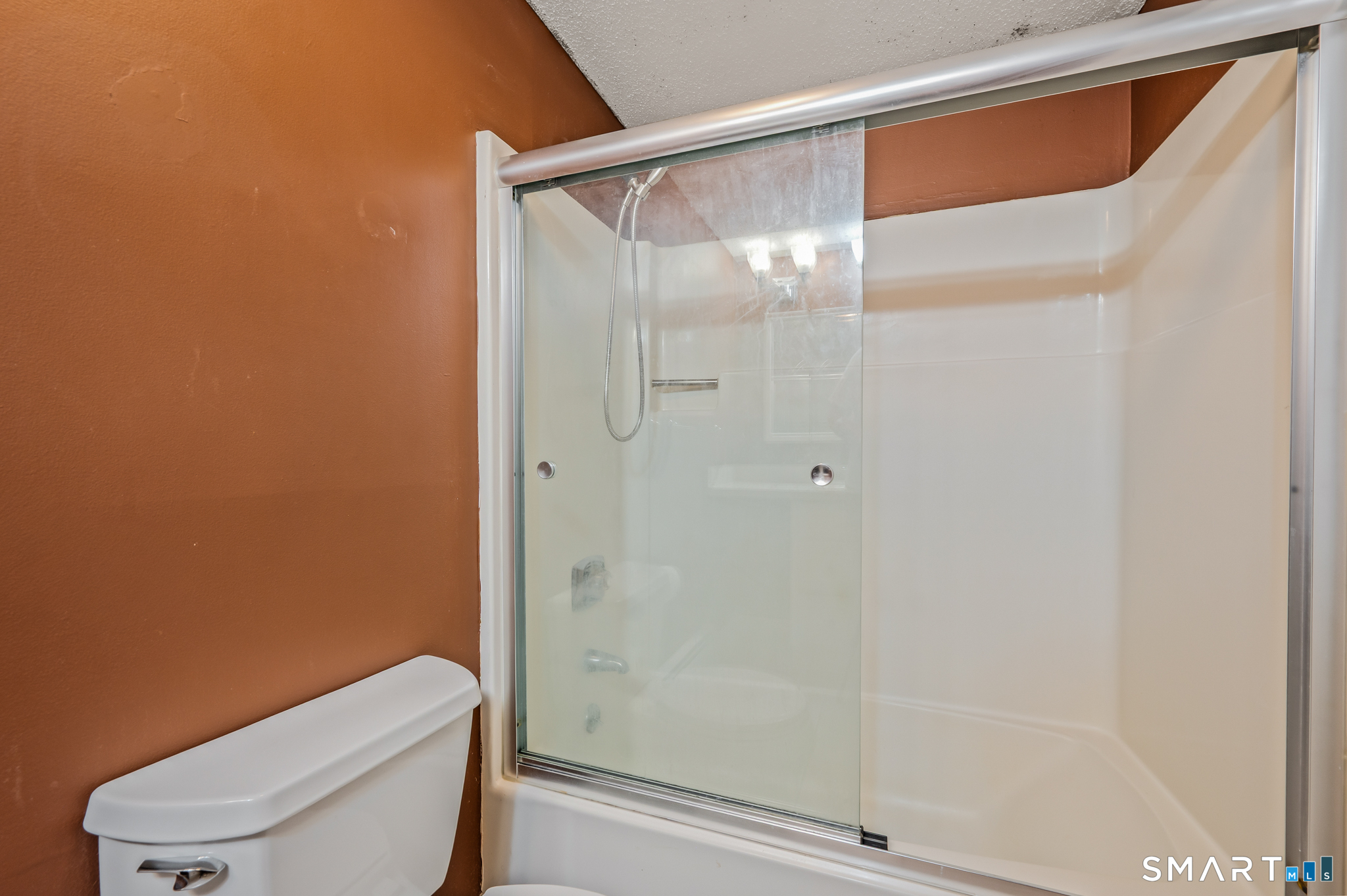 23 Charter Oak Place Unit #4 photo 17