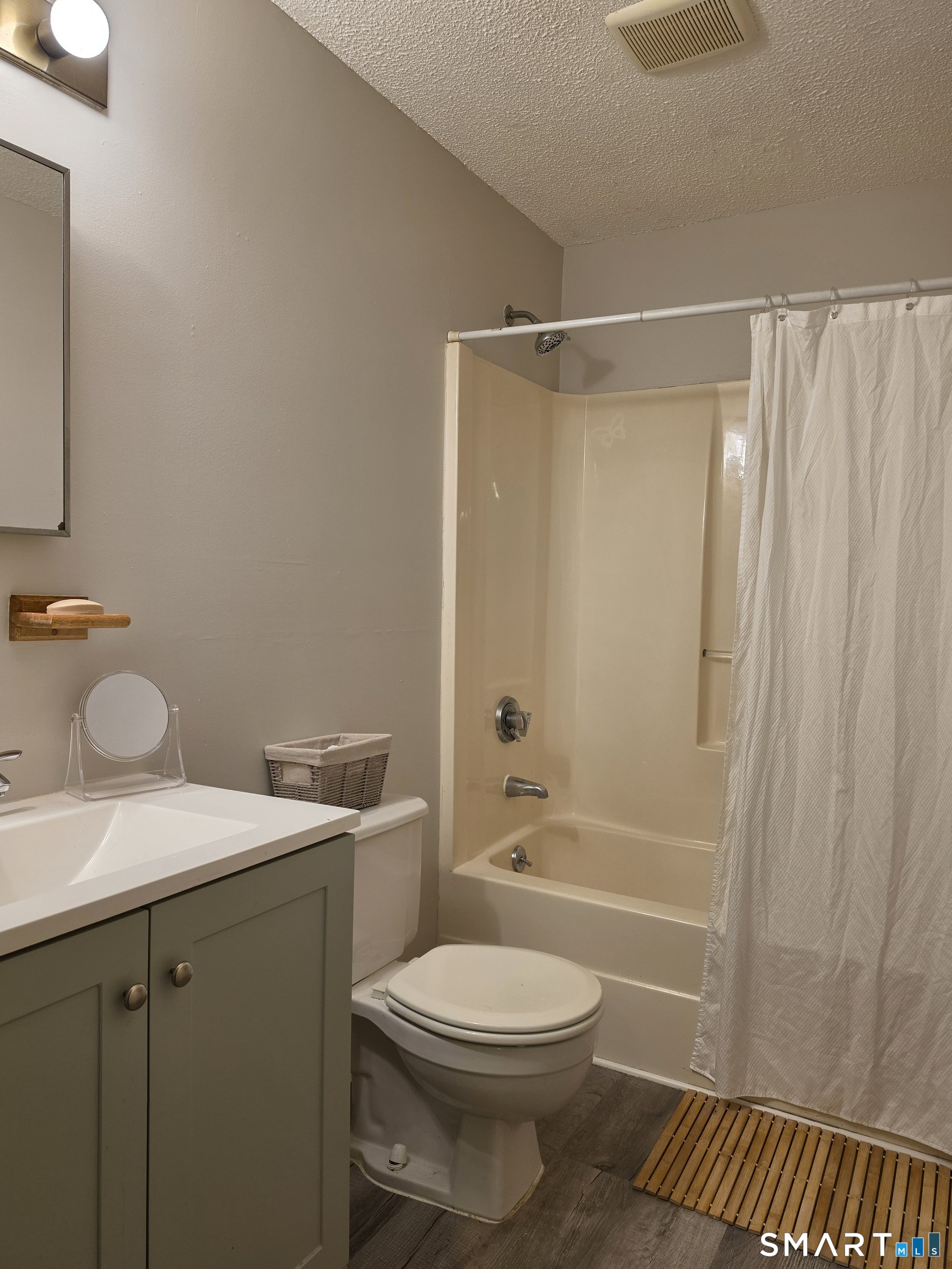 1568 Meriden Road Unit #4C photo 19