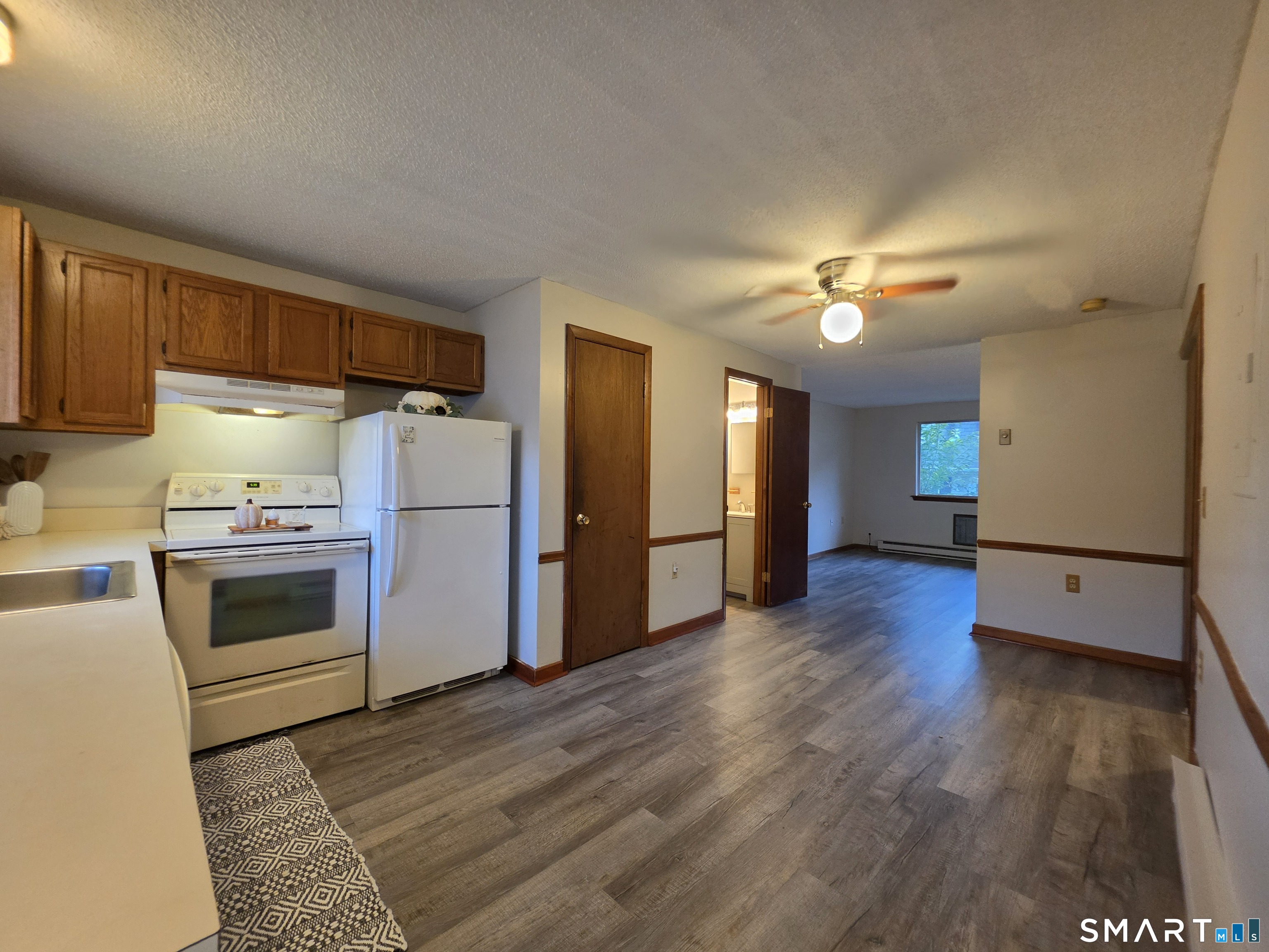1568 Meriden Road Unit #4C photo 2