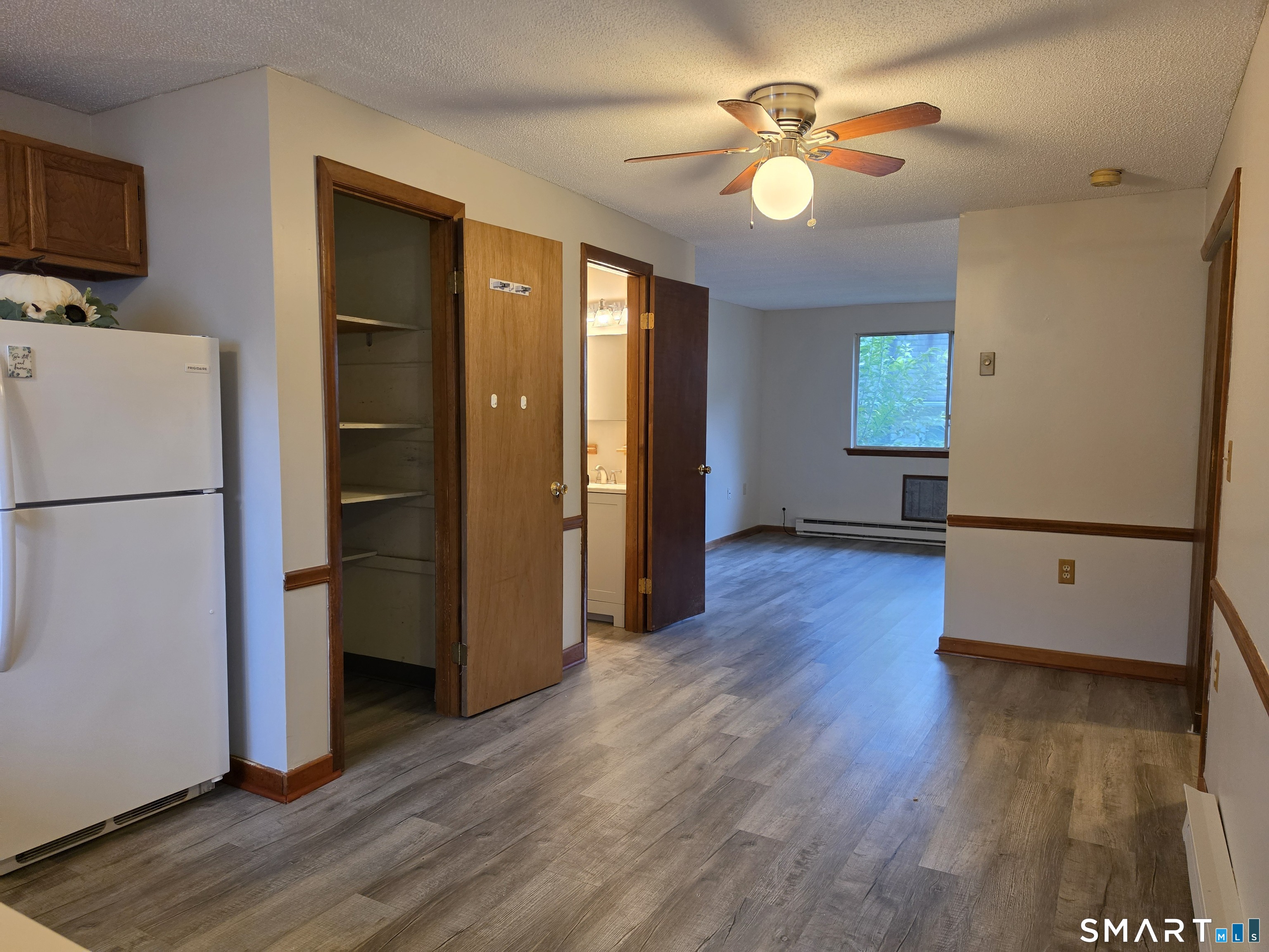 1568 Meriden Road Unit #4C photo 5