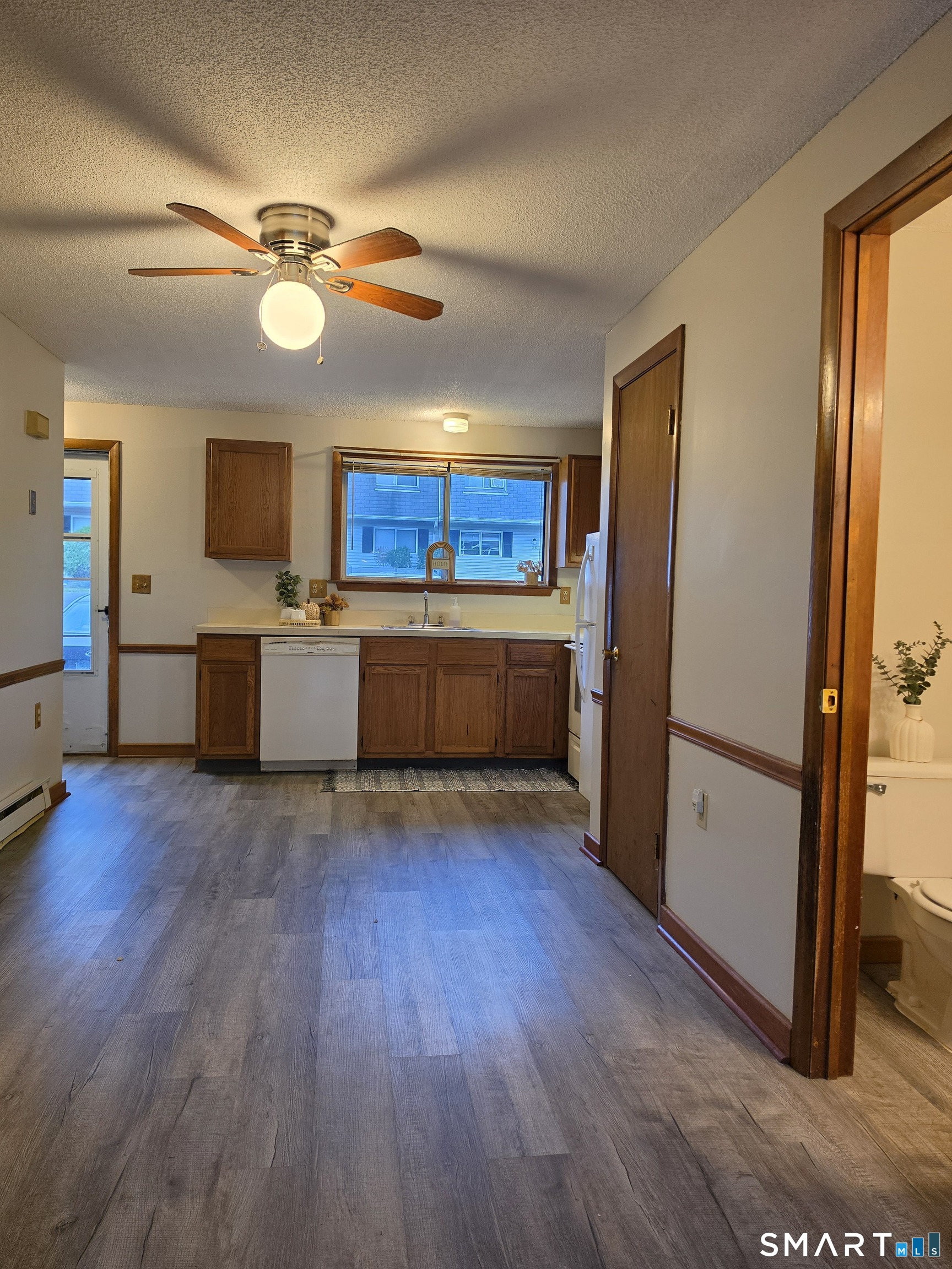 1568 Meriden Road Unit #4C photo 6
