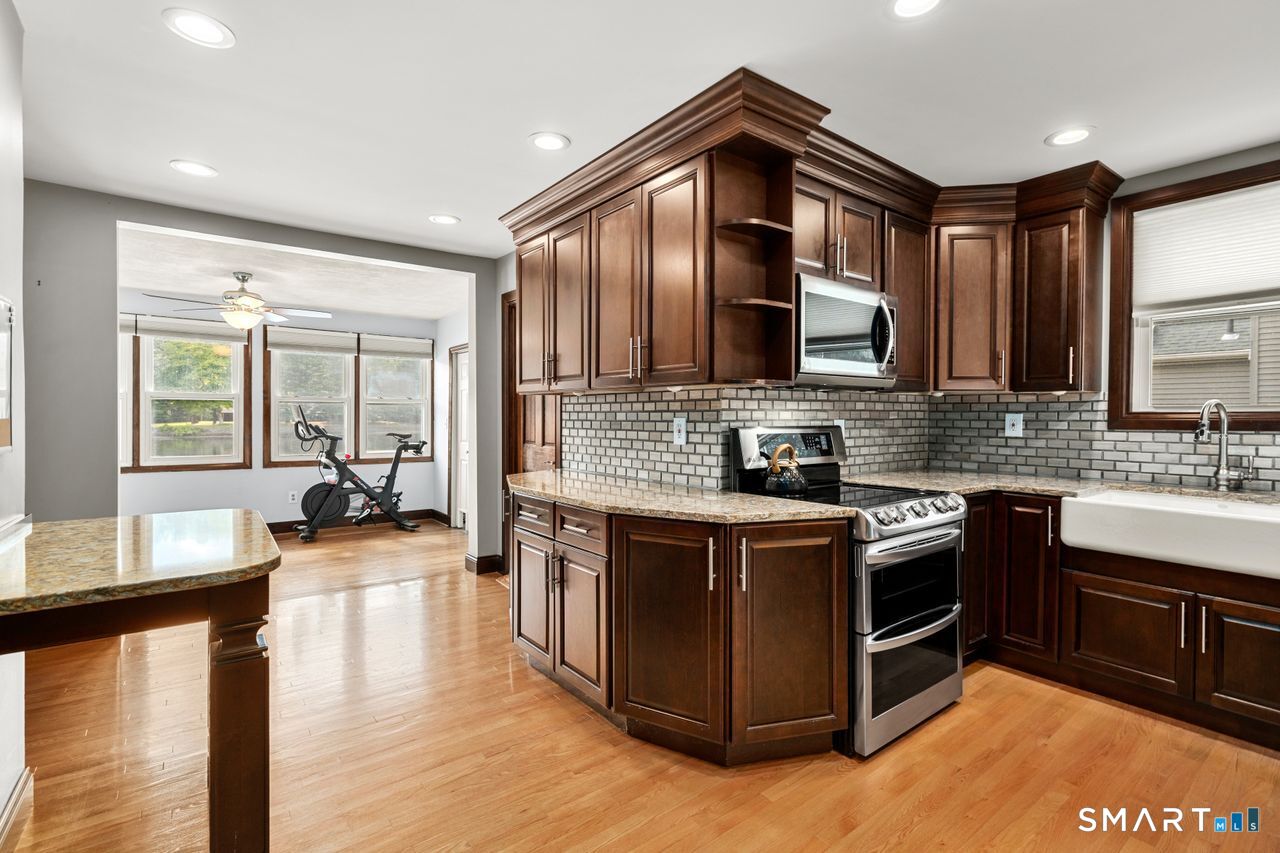 5 Roosevelt Drive photo 12