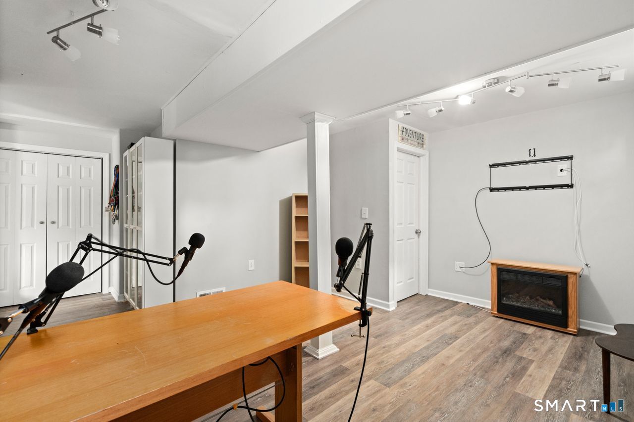5 Roosevelt Drive photo 22