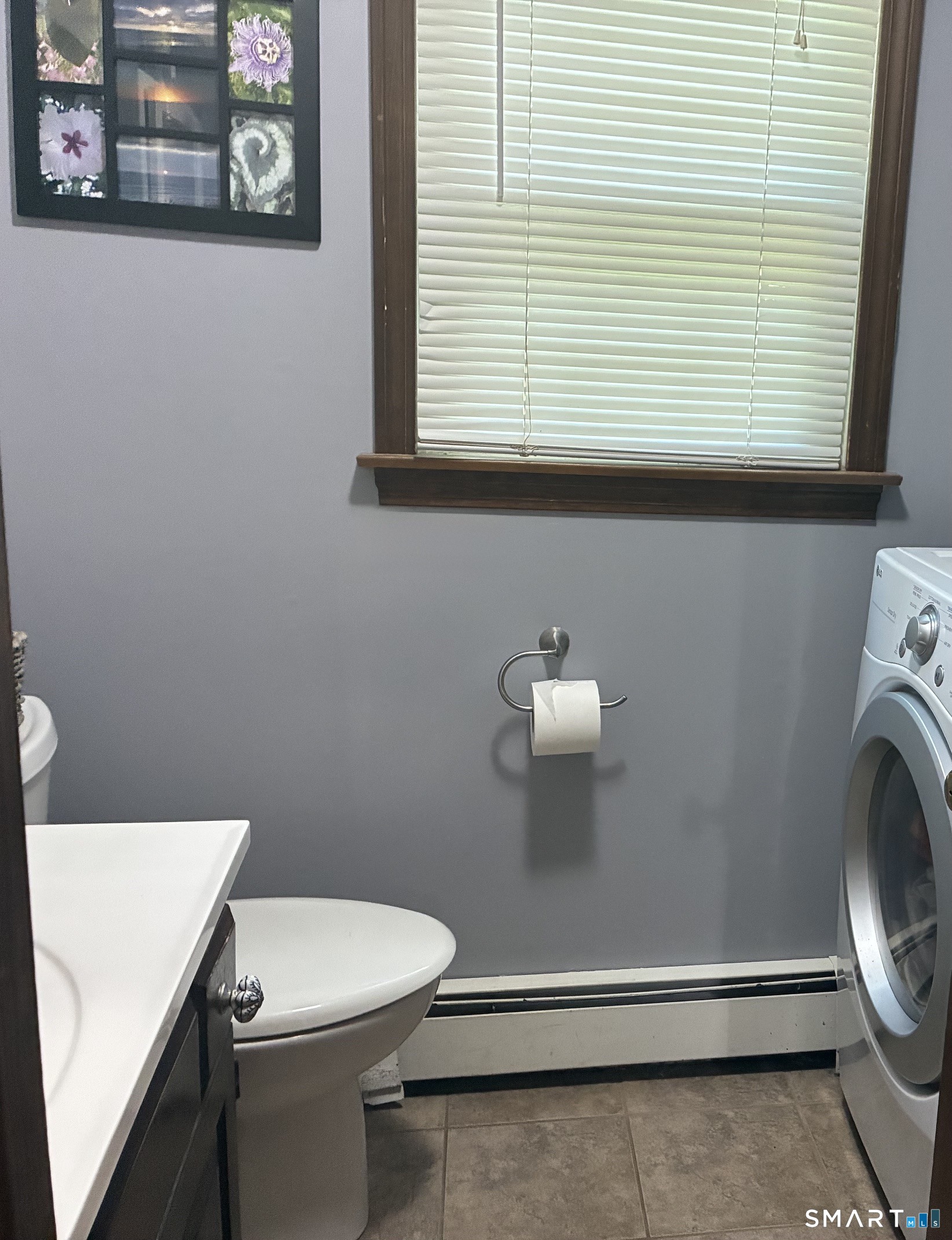 75 Maple Avenue West photo 9