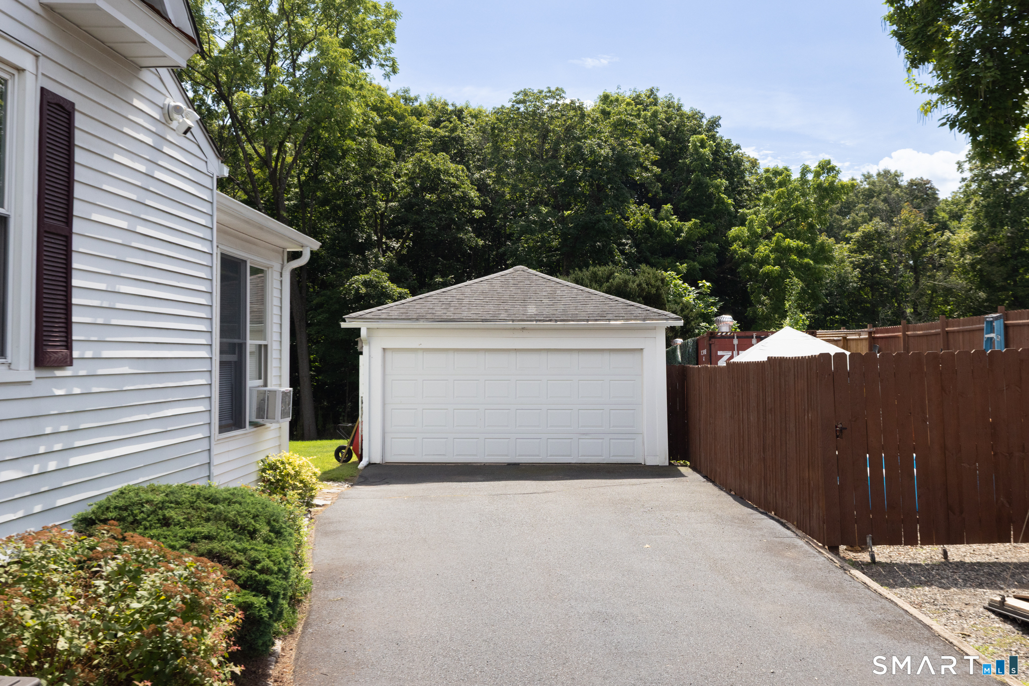61 Oakland Road photo 25