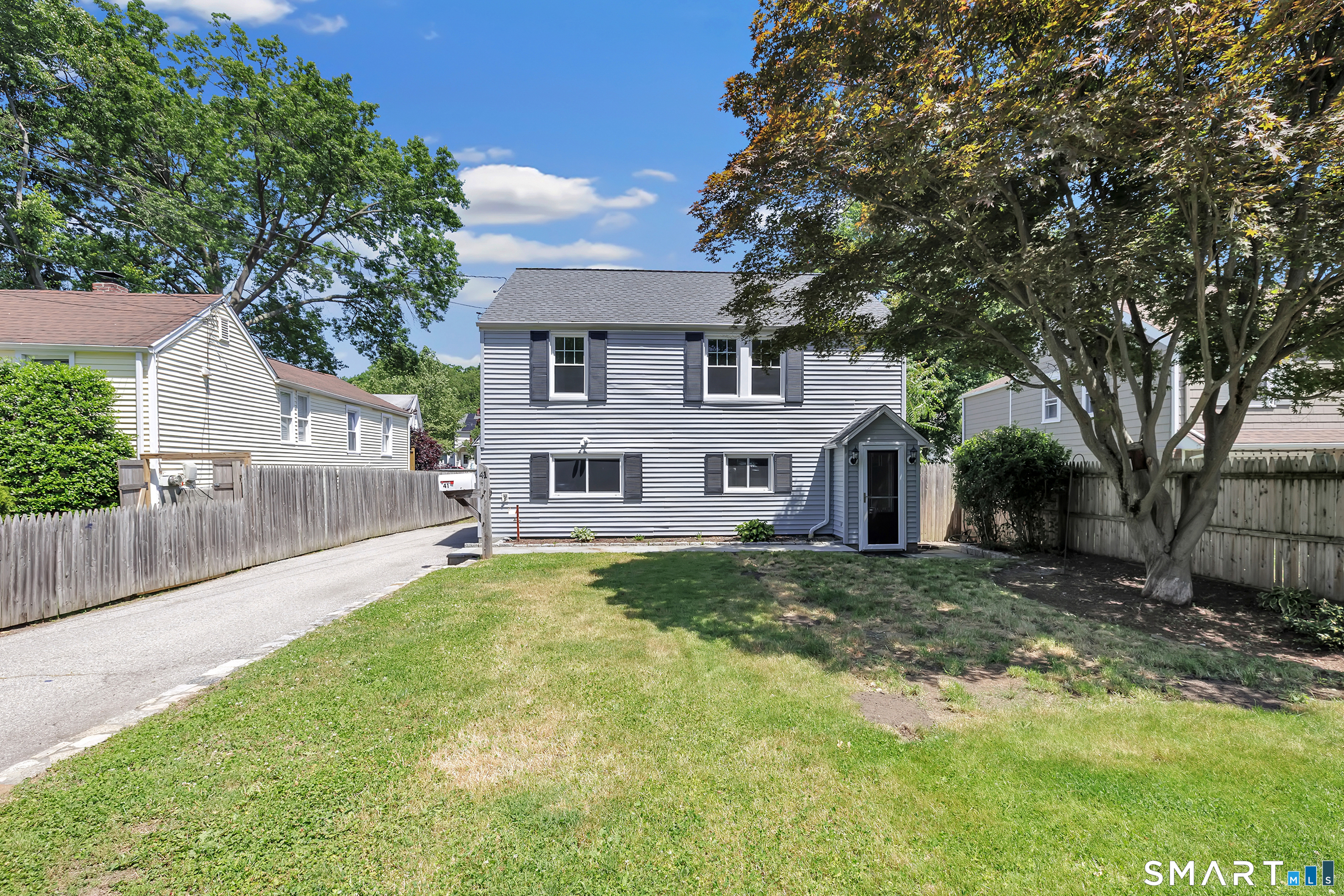 41 Frisbie Street, Stamford, Connecticut photo 1