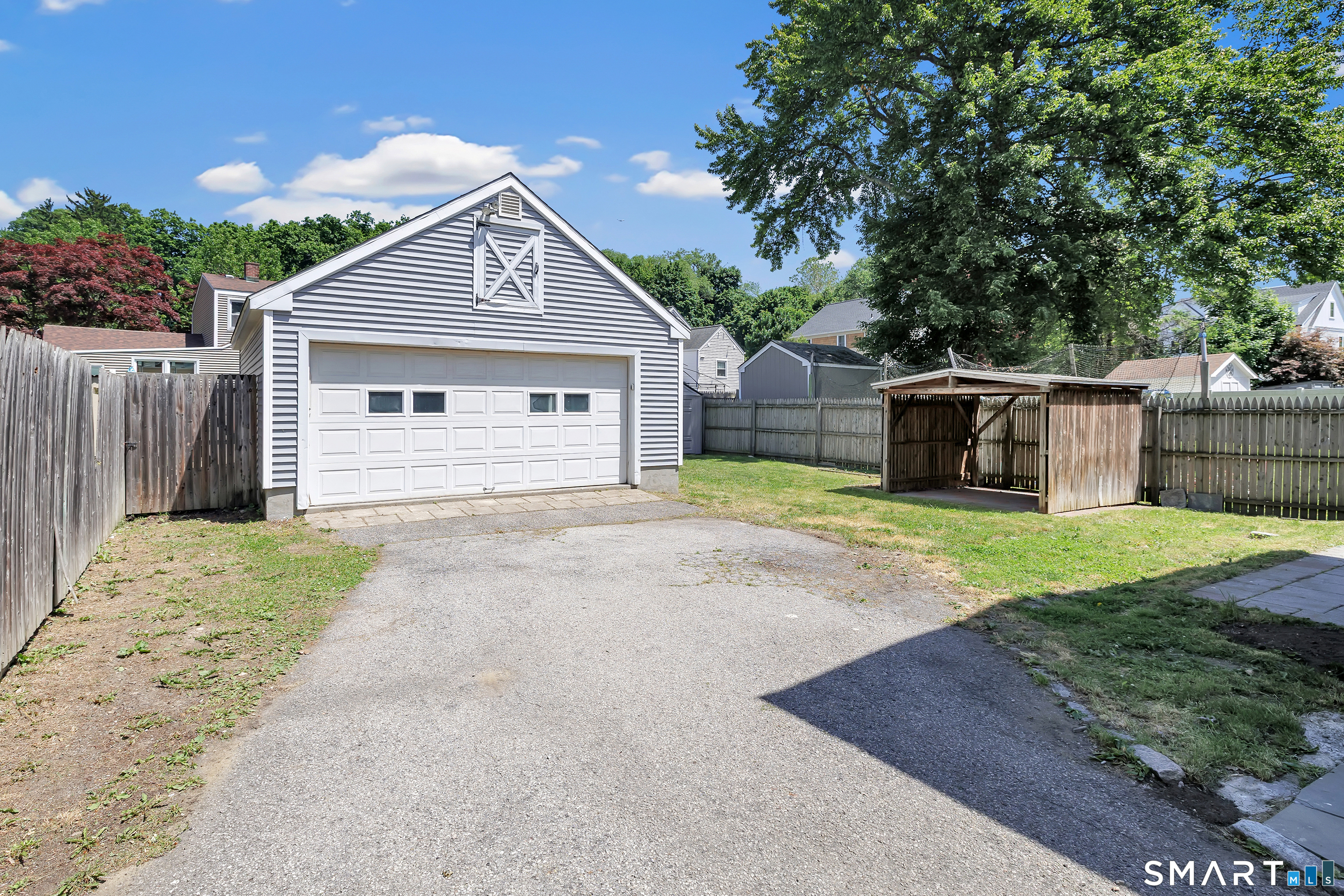 41 Frisbie Street, Stamford, Connecticut photo 2
