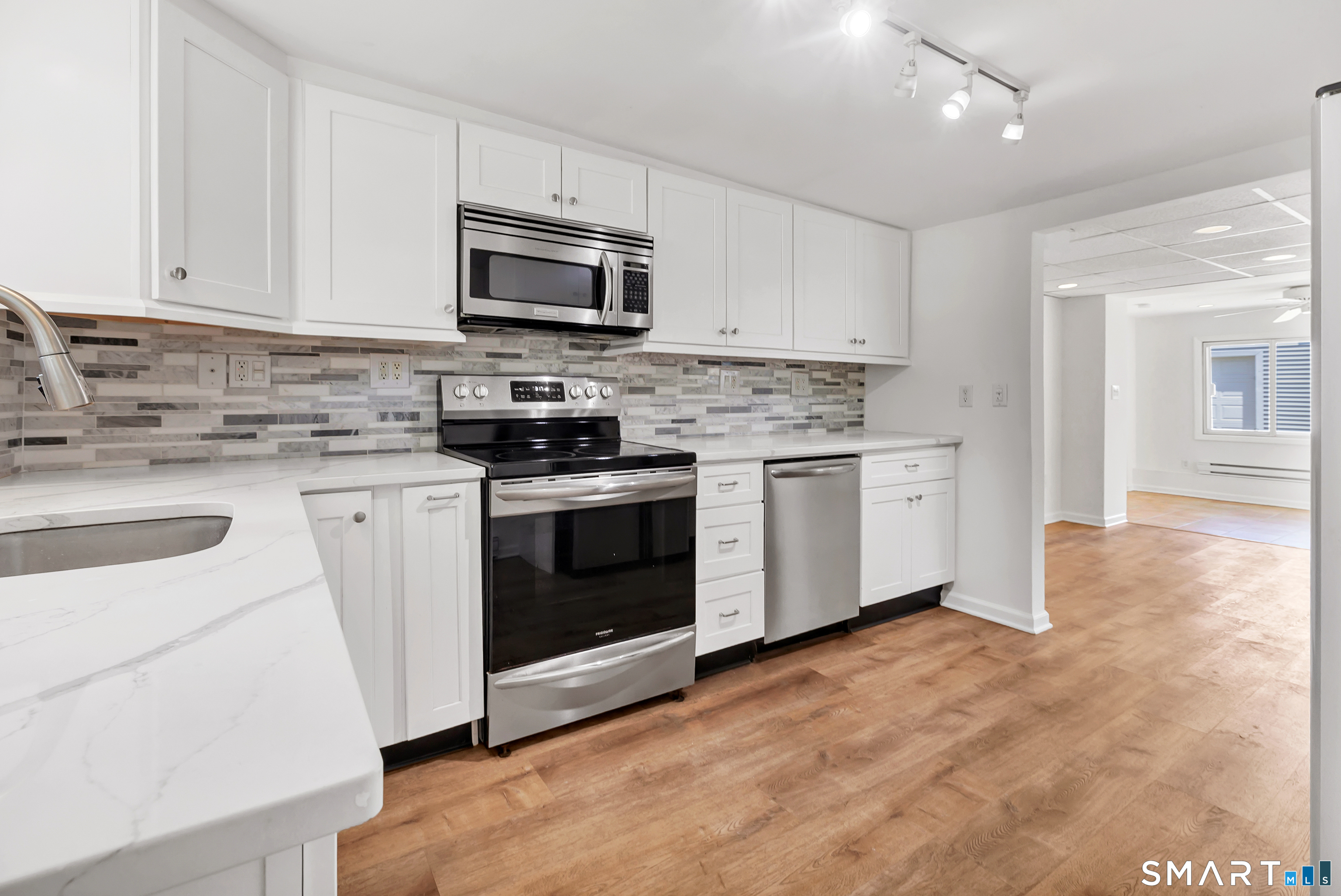 41 Frisbie Street, Stamford, Connecticut photo 5