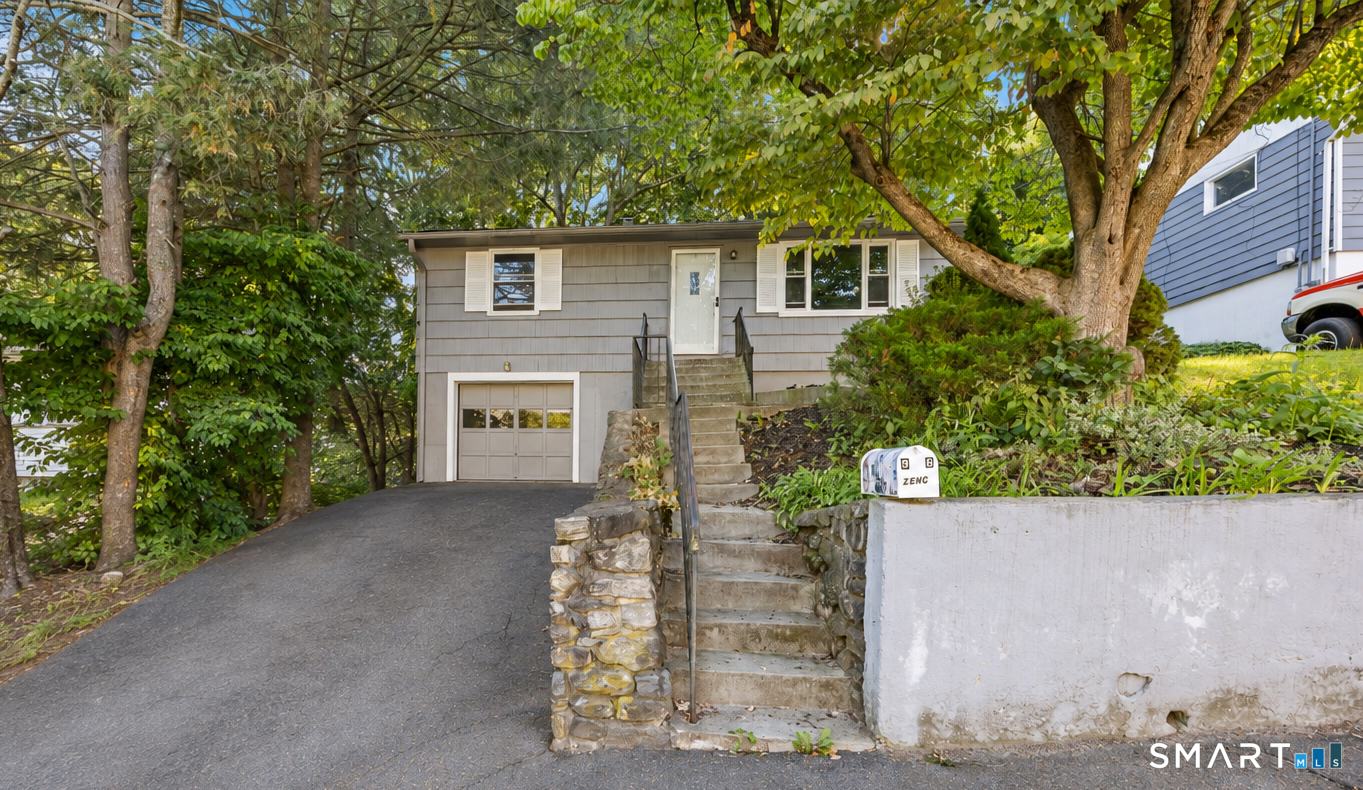 96 Oldham Avenue