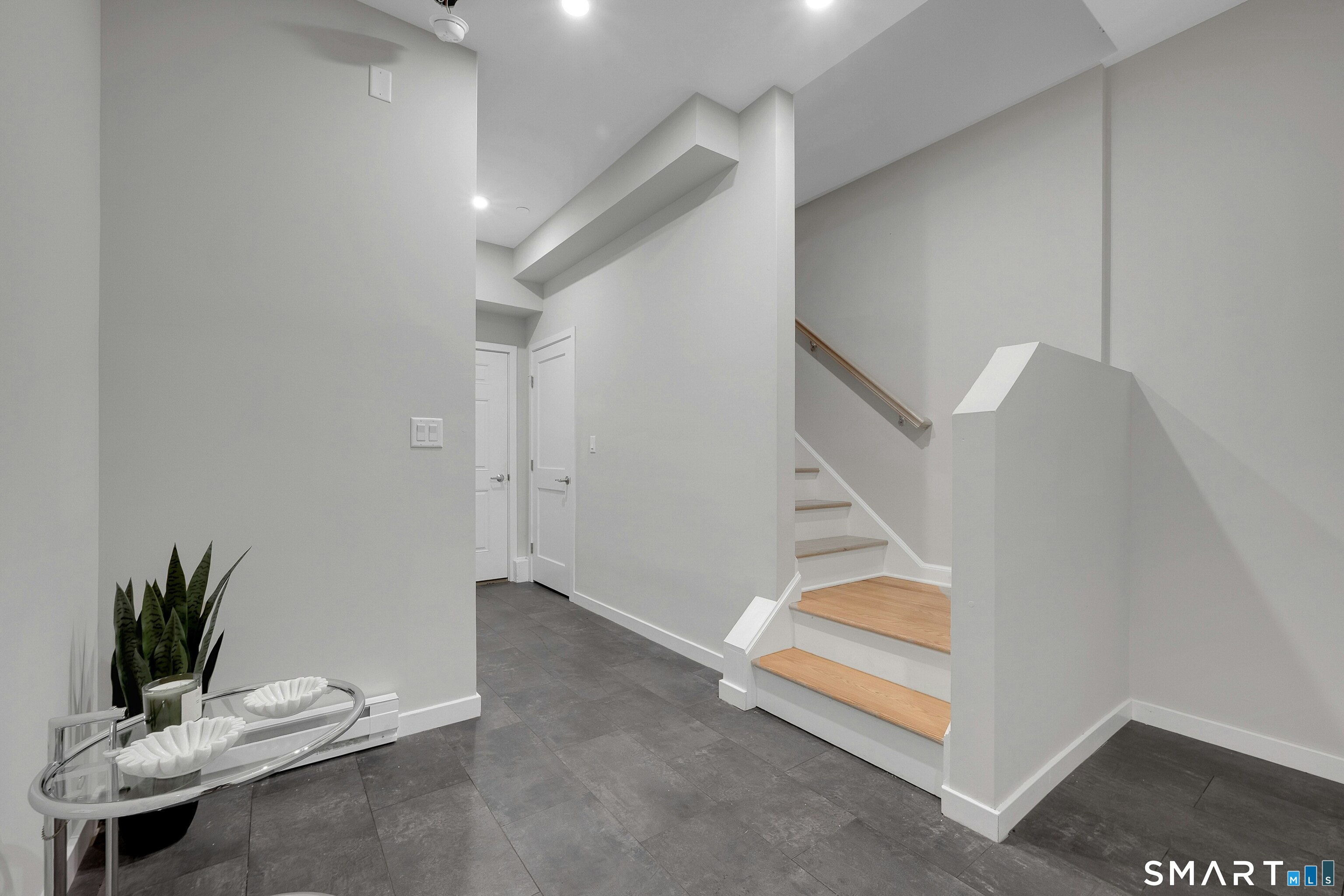 1385 Washington Boulevard, Stamford, Connecticut photo 3