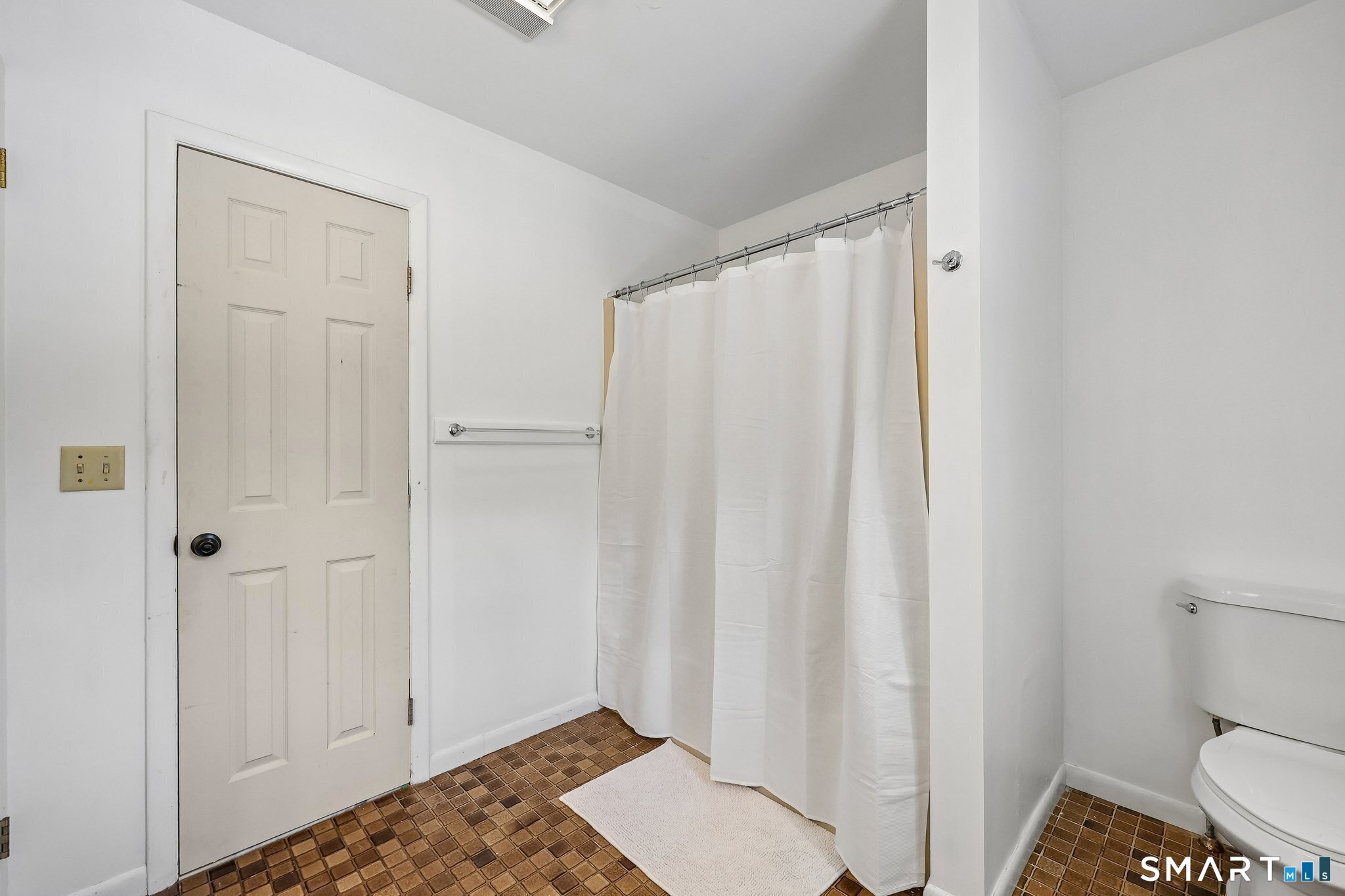 11 Olin Court photo 23