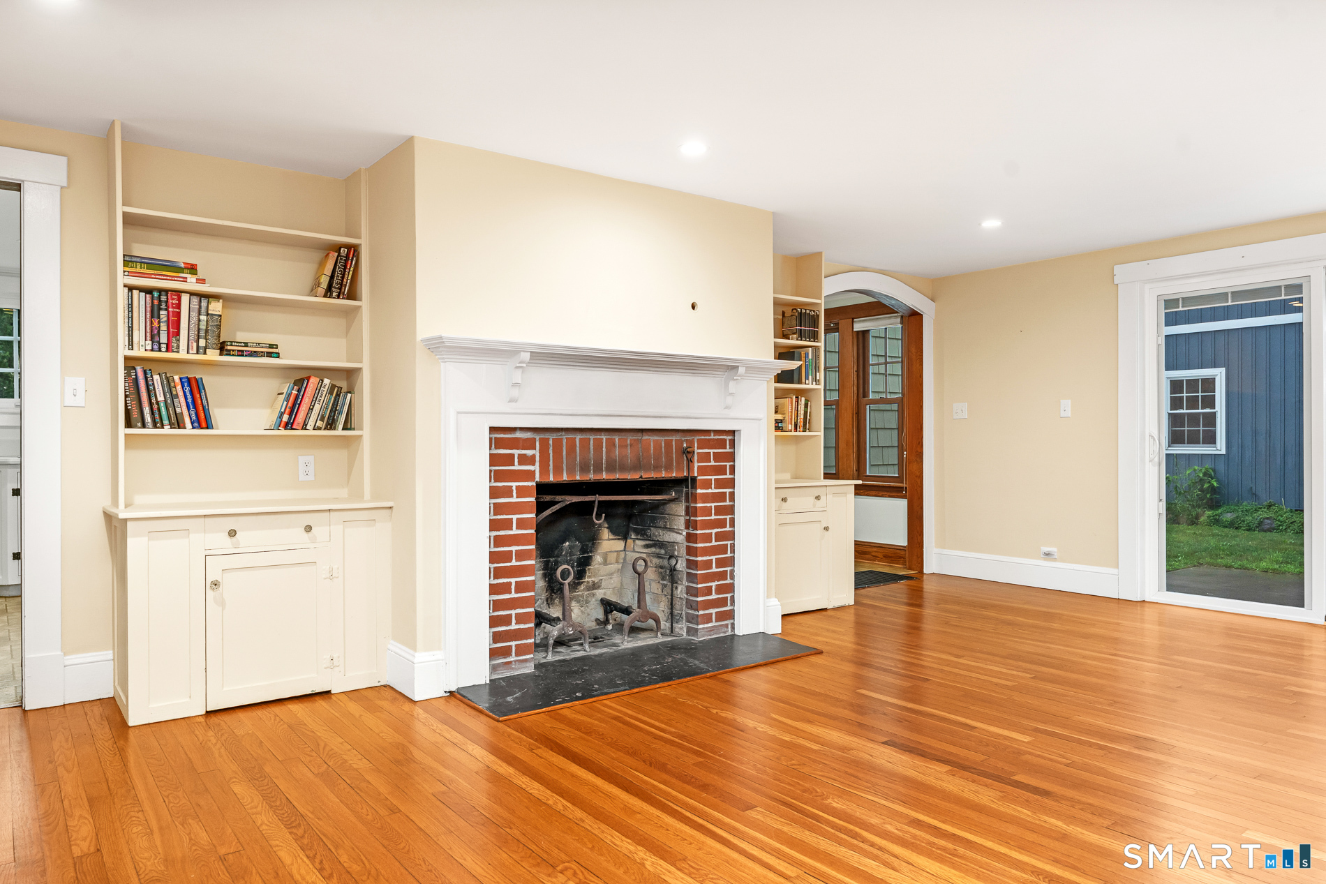 587 Taugwonk Road photo 10