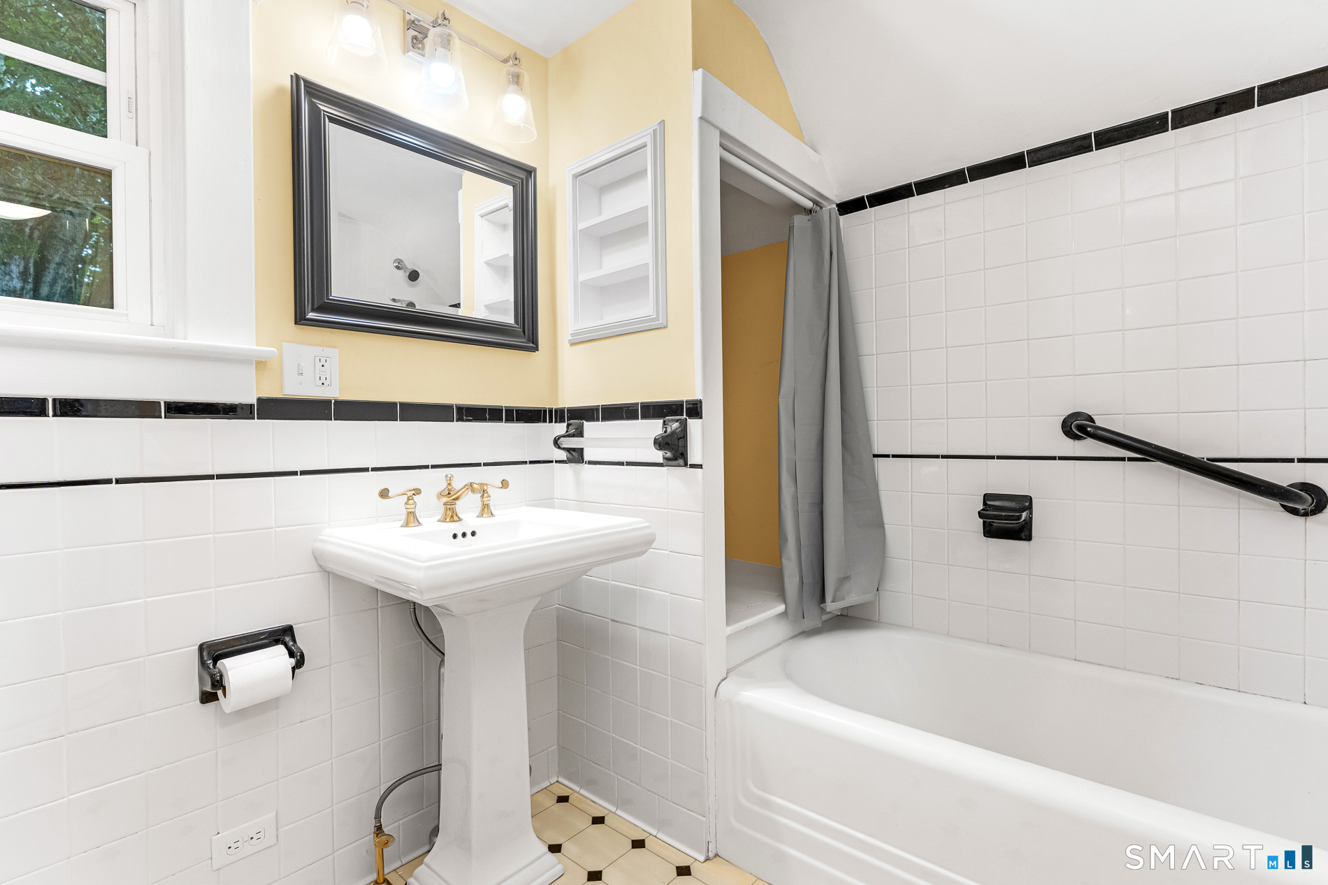 587 Taugwonk Road photo 15