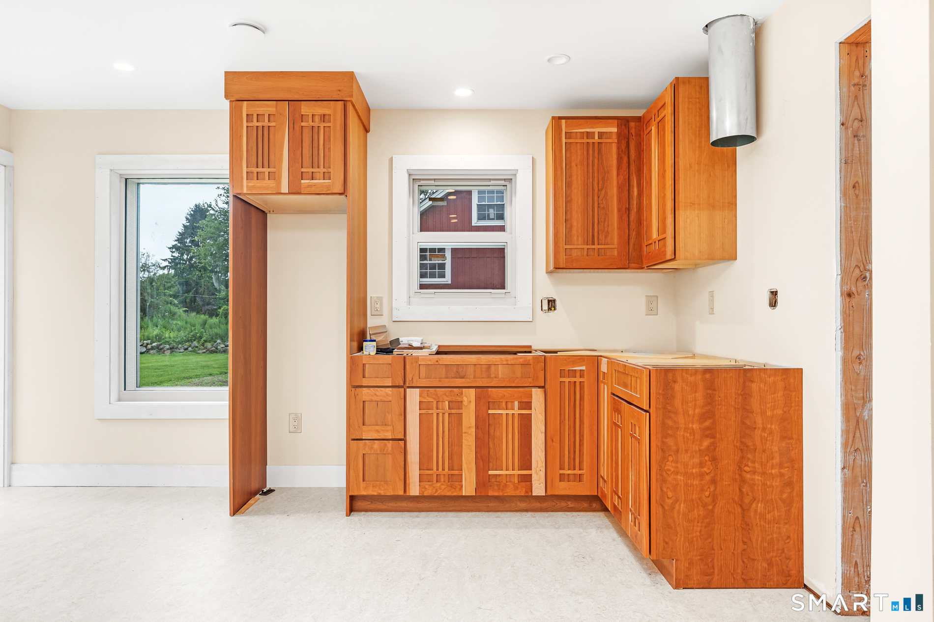 587 Taugwonk Road photo 22