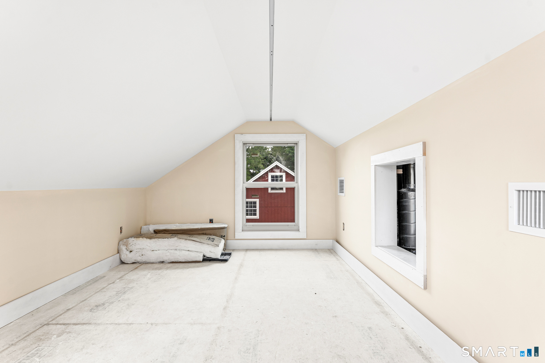 587 Taugwonk Road photo 29