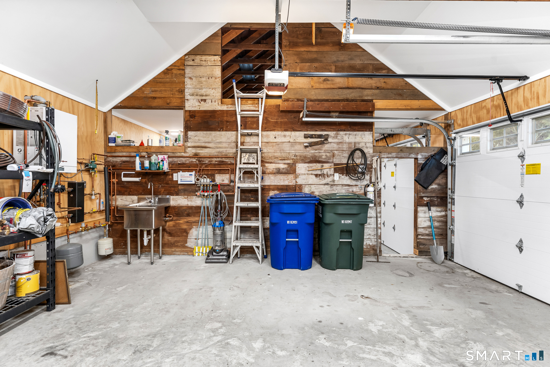587 Taugwonk Road photo 35