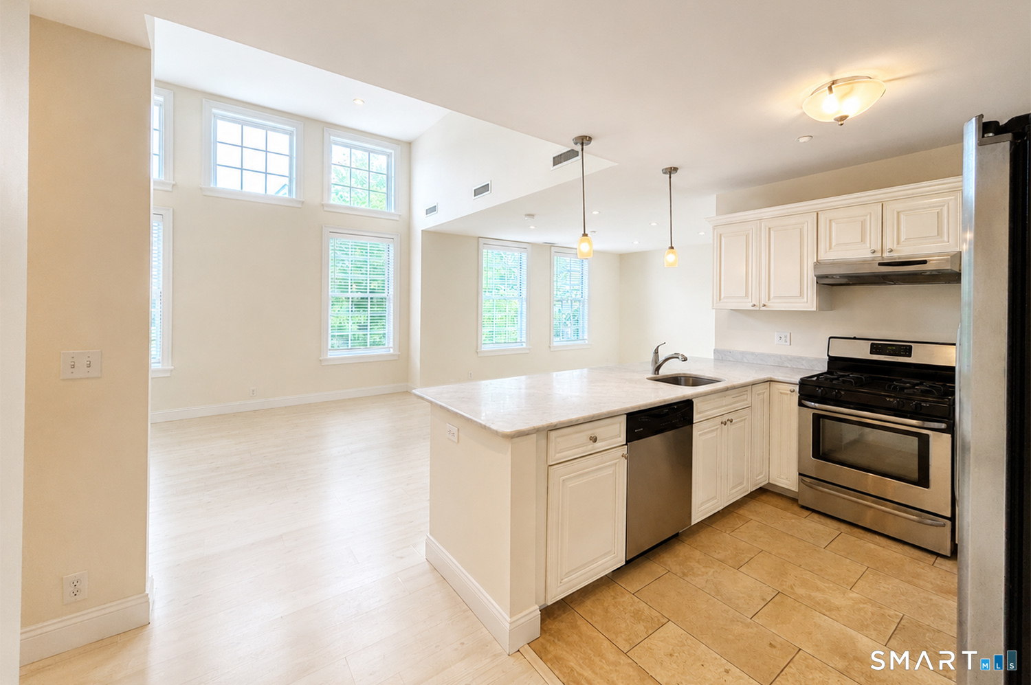 1015 Boston Post Road, Darien, Connecticut photo 1