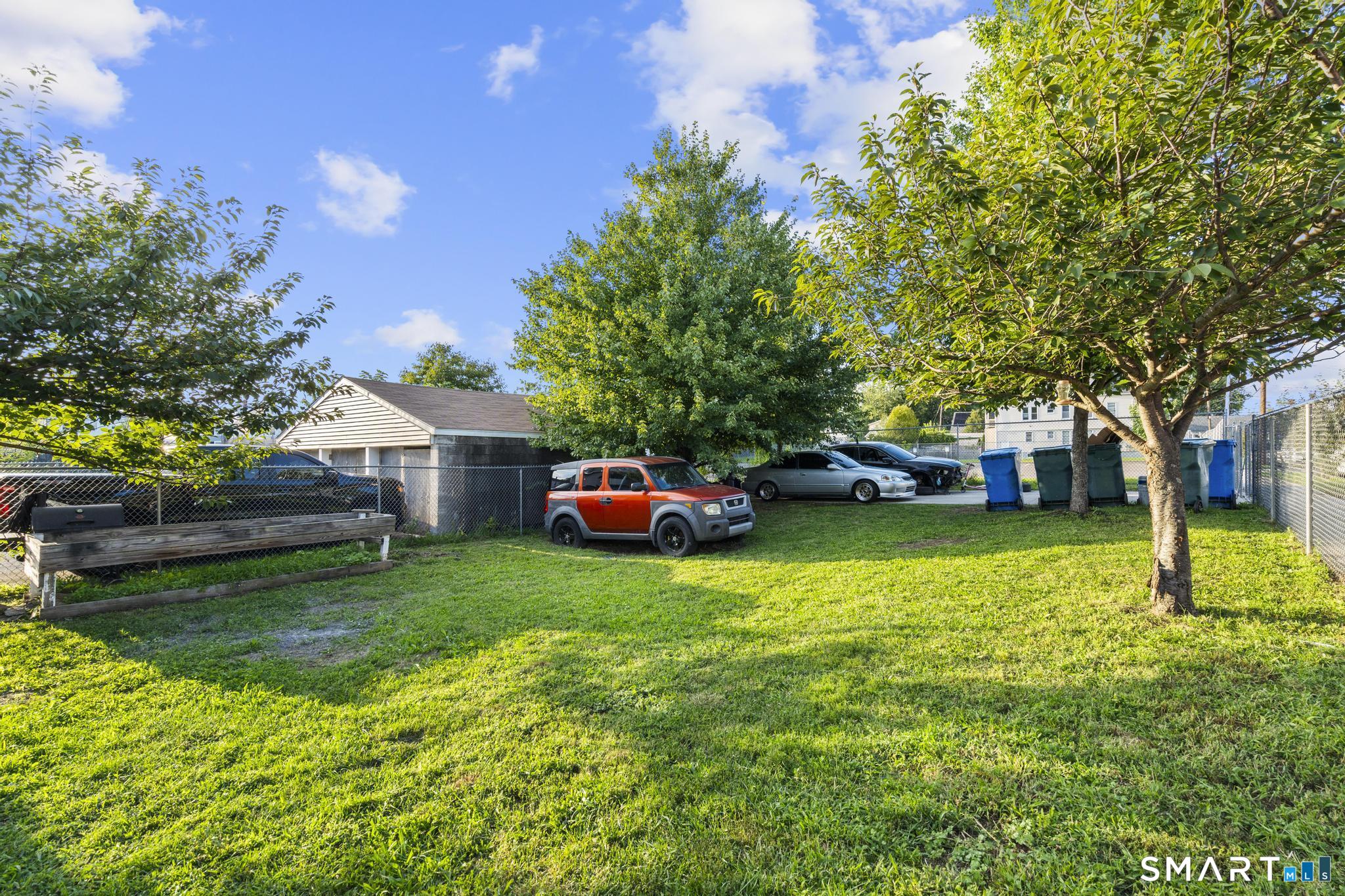 3rd image of 253 Goodrich St, Hamden, CT 06517 | MLS# 24203605