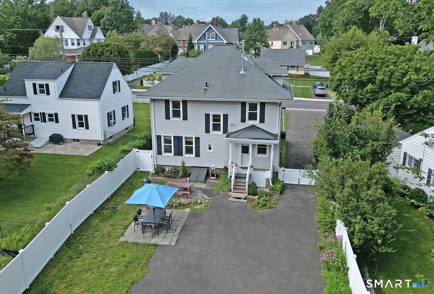 223 West Avenue, Darien, Connecticut photo 5